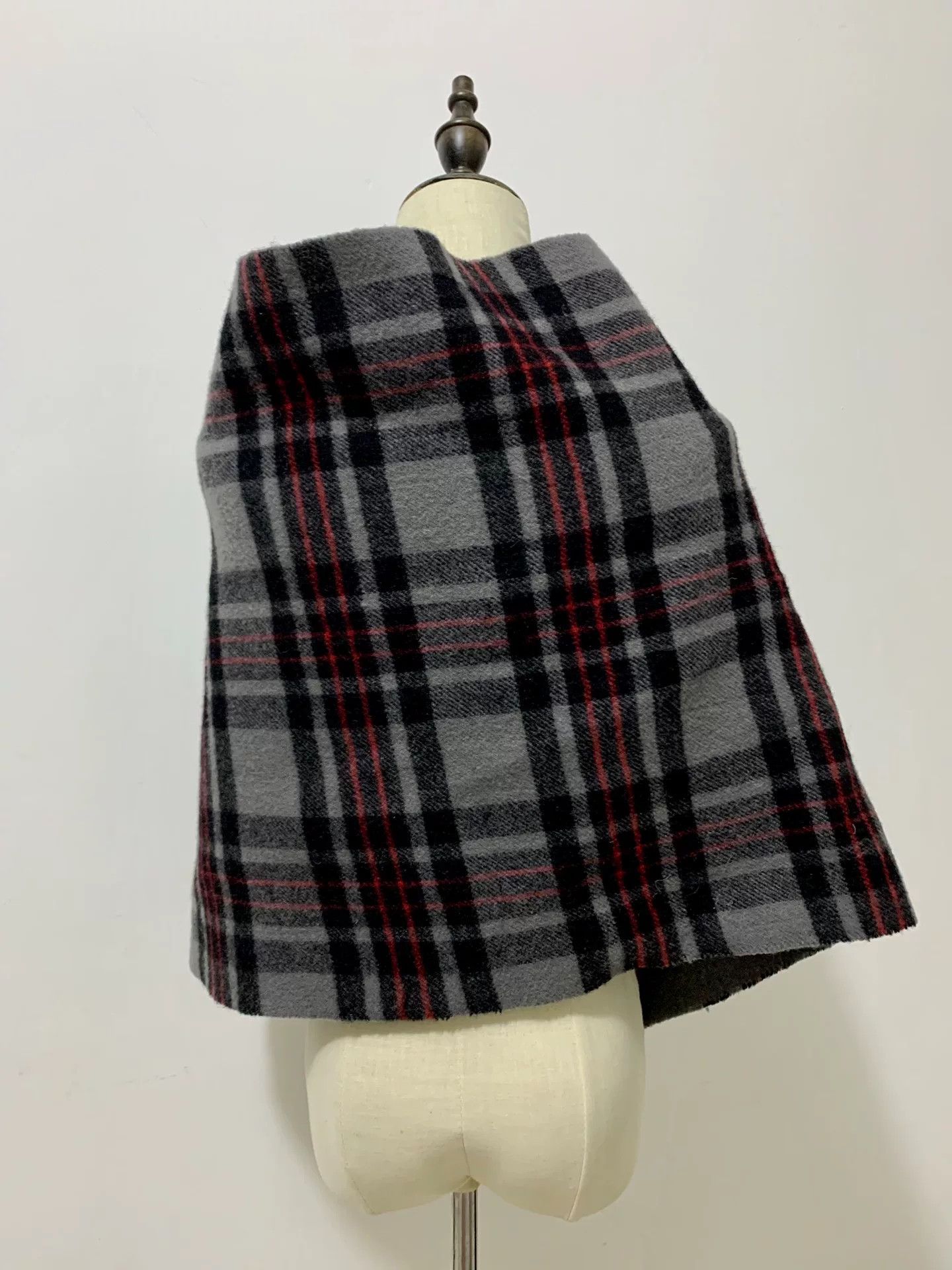Vivienne Westwood Vivienne Westwood Vintage Gray Plaid Shawl Size ONE SIZE - 4 Thumbnail