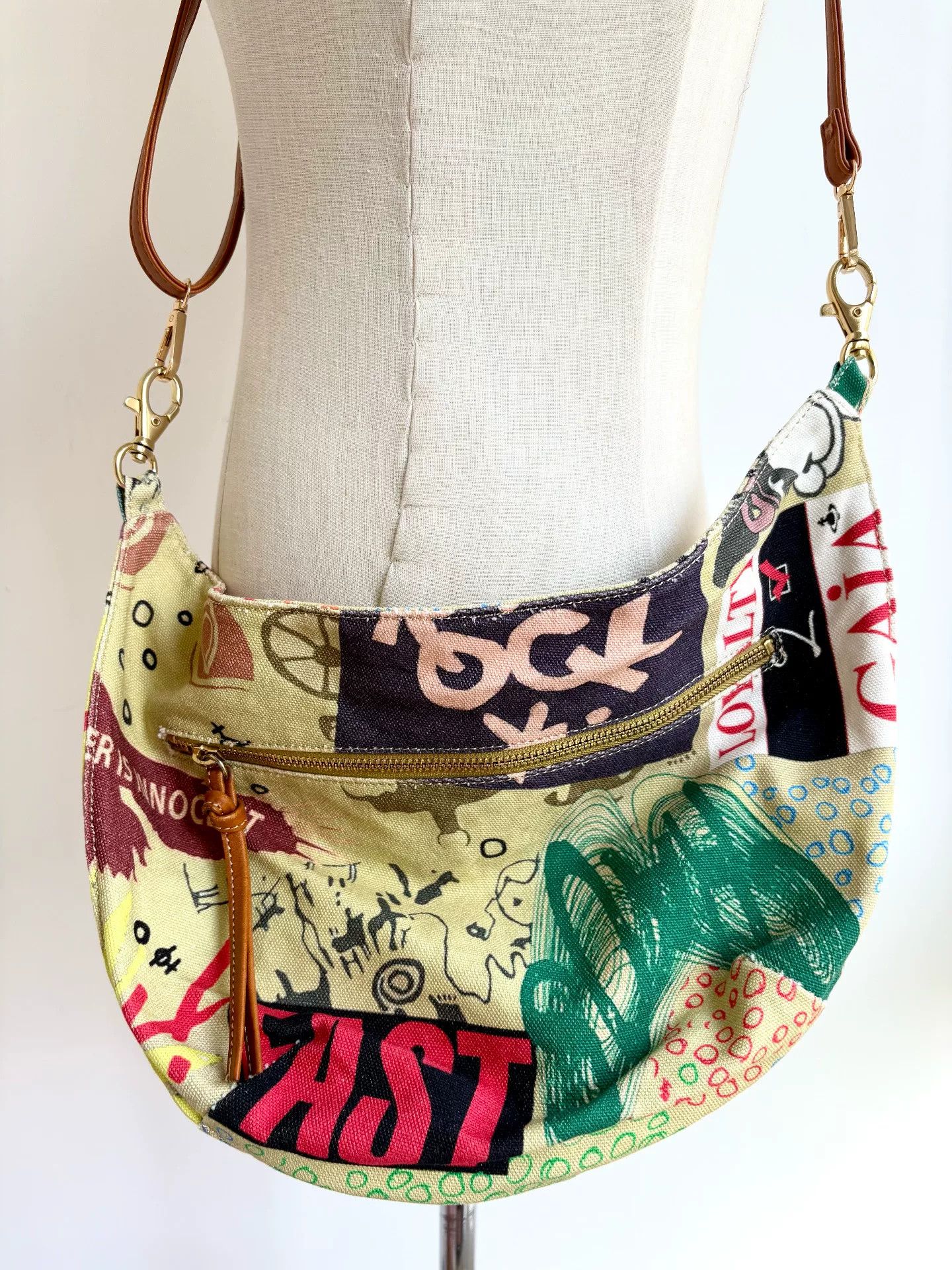Vivienne Westwood Vivienne Westwood Vintage Japan Graffiti Crossbody Size ONE SIZE - 2 Thumbnail