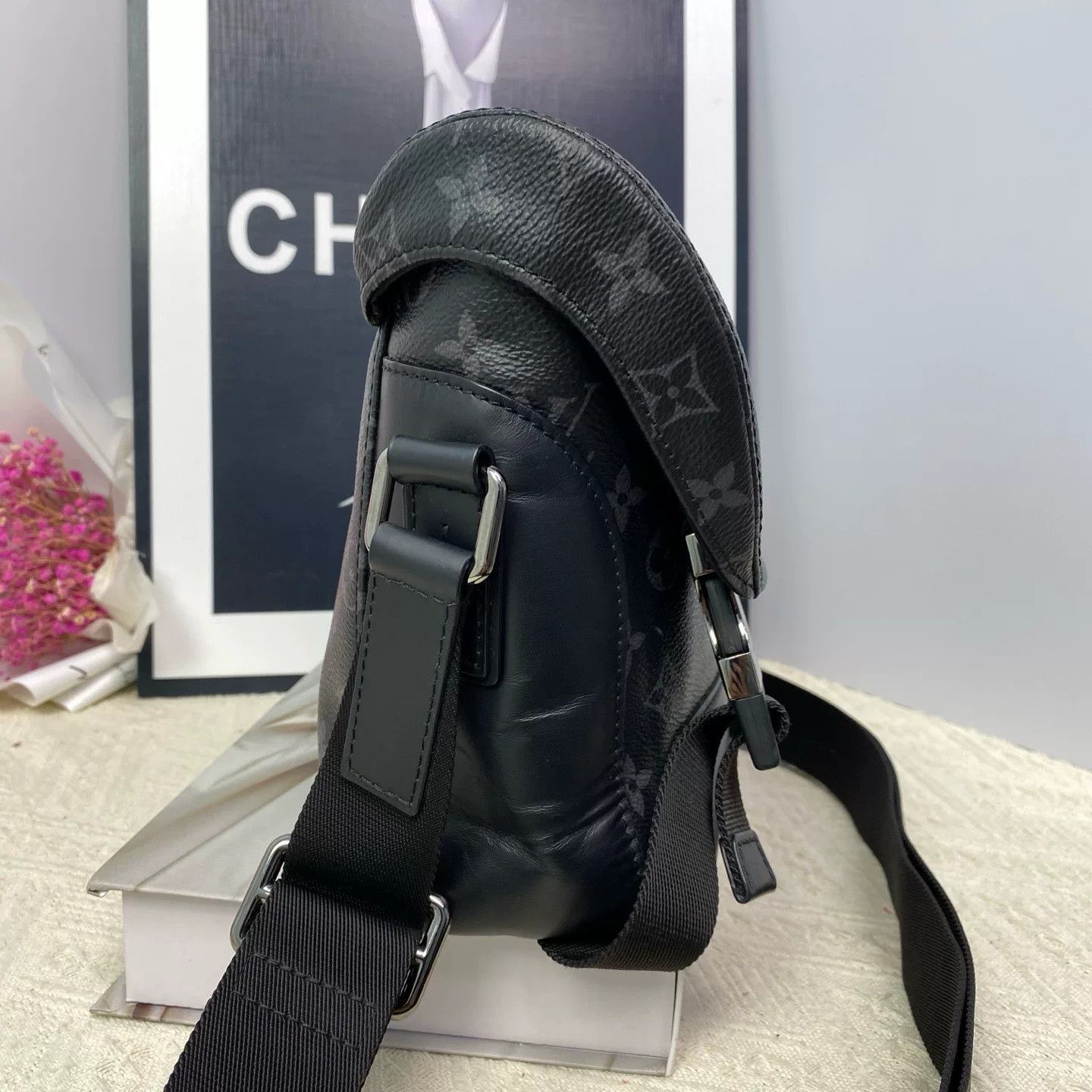 Louis Vuitton Pre-loved Bag Very good condition Size ONE SIZE - 2 Thumbnail