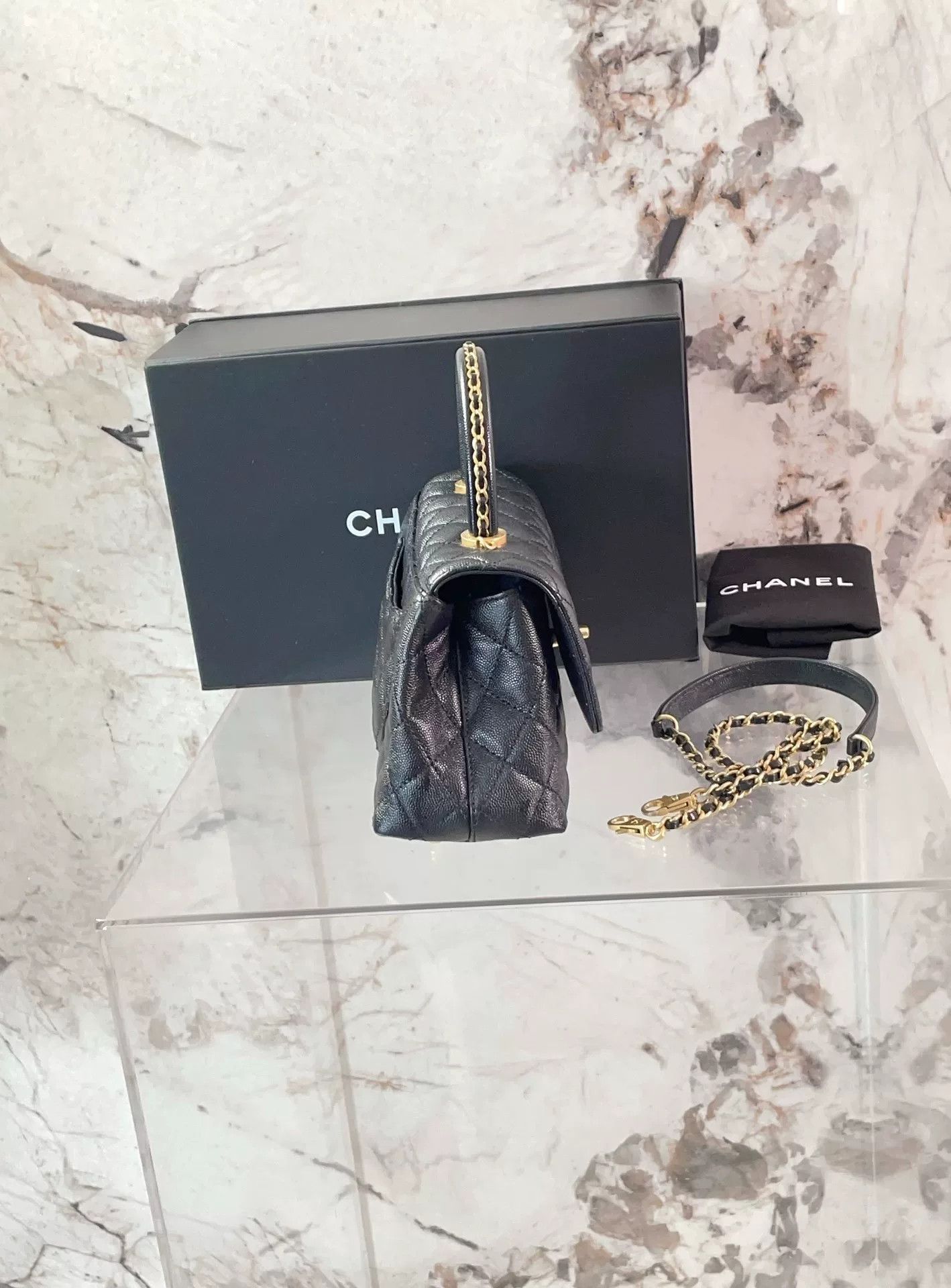 Chanel Pre-loved Bag Very good condition Size ONE SIZE - 3 Thumbnail