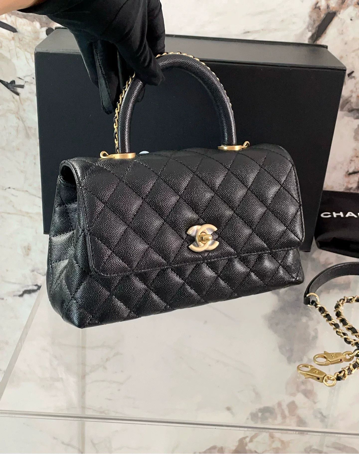 Chanel Pre-loved Bag Very good condition Size ONE SIZE - 6 Thumbnail