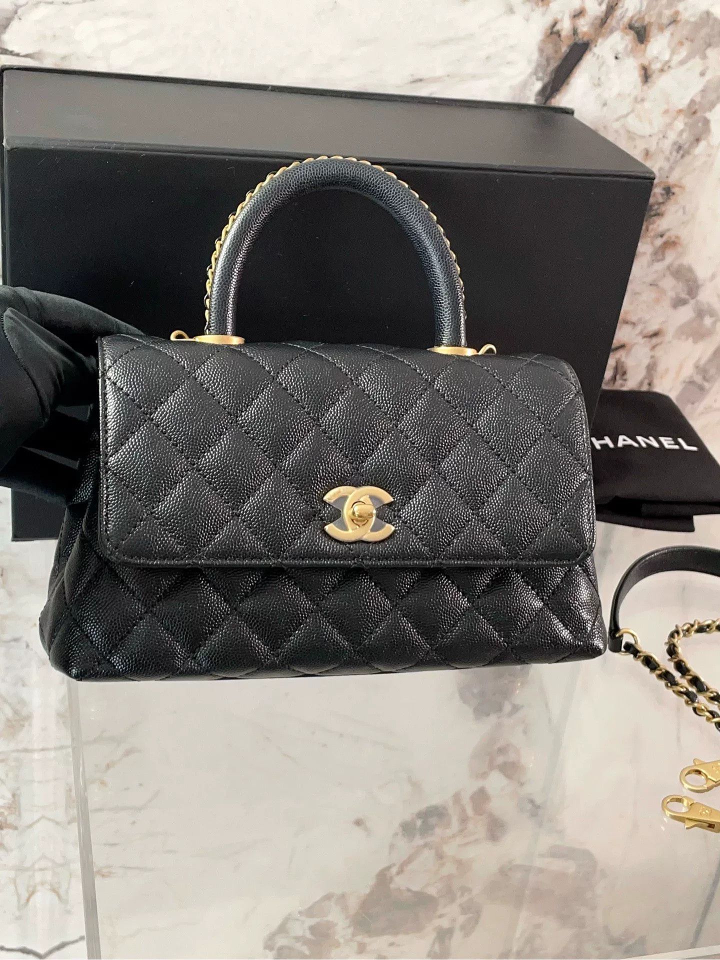 Chanel Pre-loved Bag Very good condition Size ONE SIZE - 7 Thumbnail