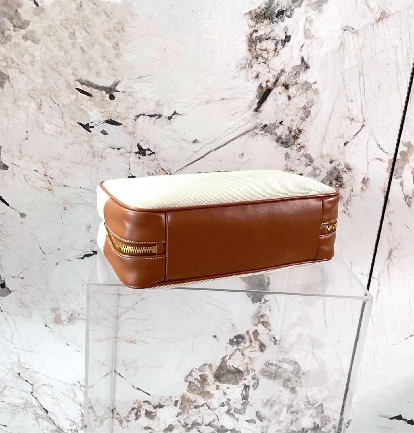 Miu Miu Pre-loved Bag Very good condition Size ONE SIZE - 5 Thumbnail