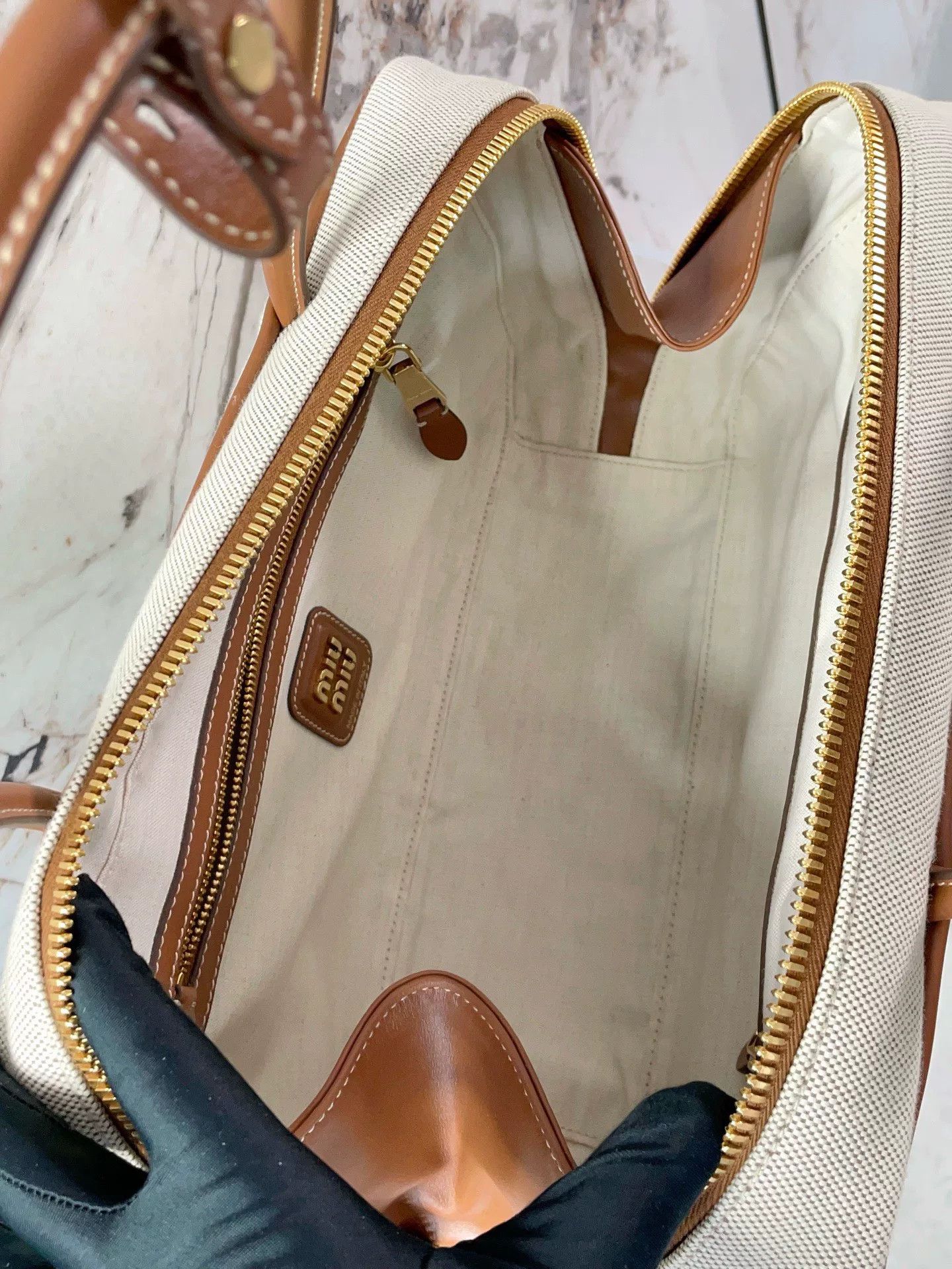 Miu Miu Pre-loved Bag Very good condition Size ONE SIZE - 9 Thumbnail