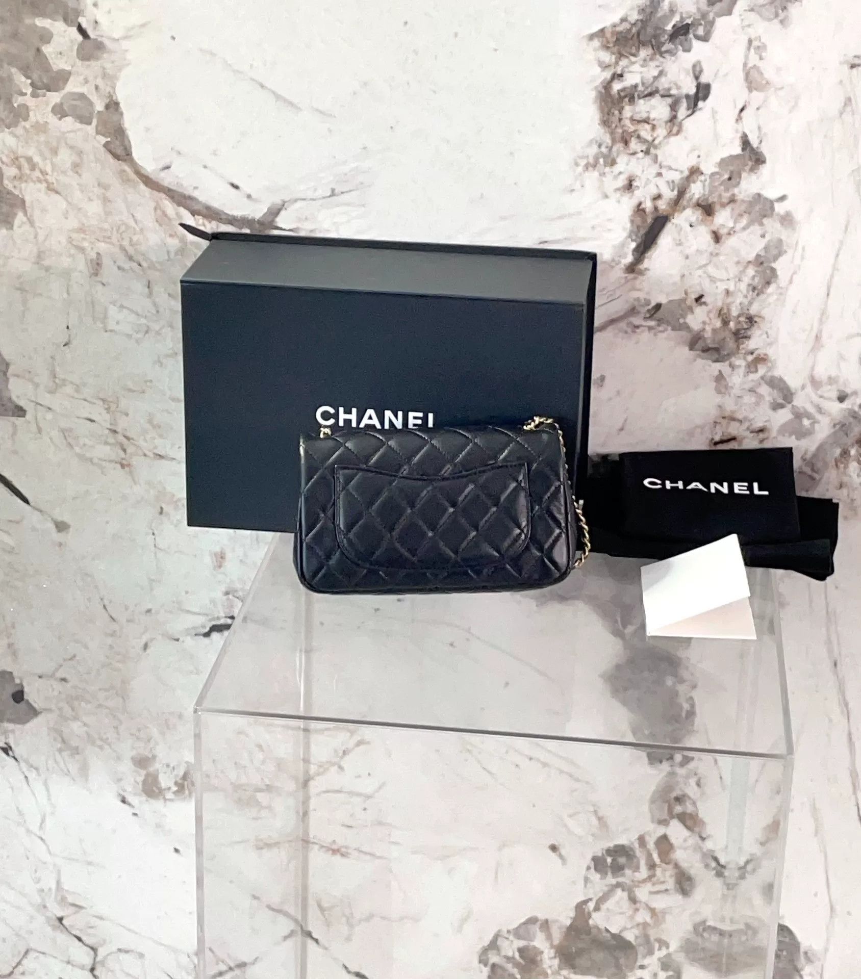 Chanel Pre-loved Bag Very good condition Size ONE SIZE - 2 Thumbnail