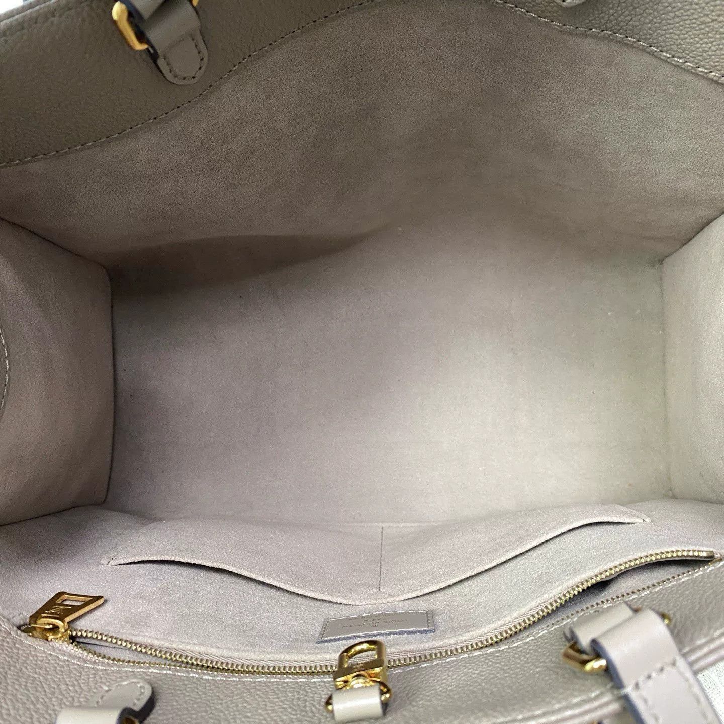 Louis Vuitton Pre-loved Bag Very good condition Size ONE SIZE - 4 Thumbnail