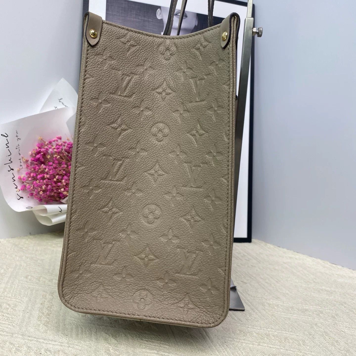 Louis Vuitton Pre-loved Bag Very good condition Size ONE SIZE - 3 Thumbnail