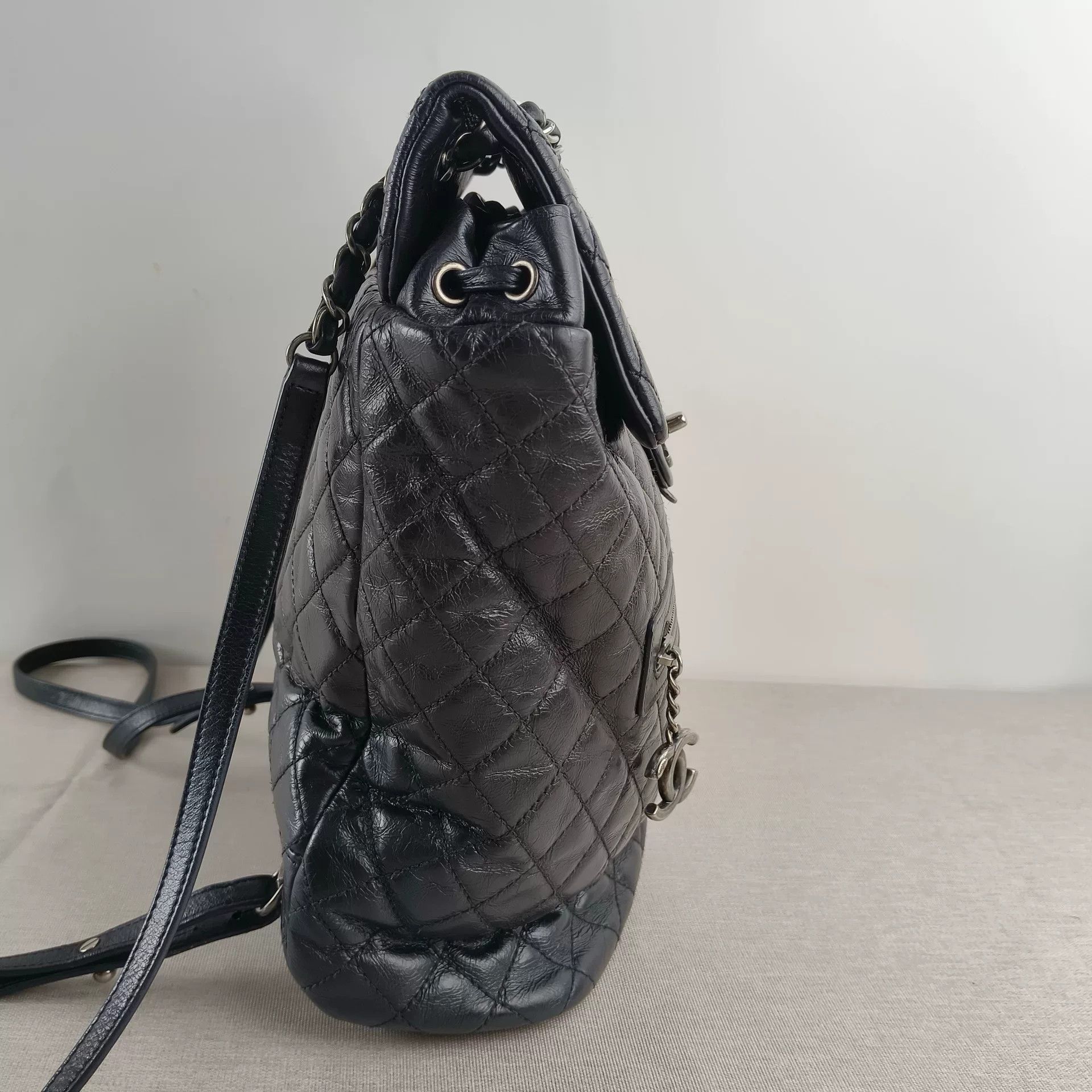 Chanel Pre-loved Bag Very good condition Size ONE SIZE - 4 Thumbnail