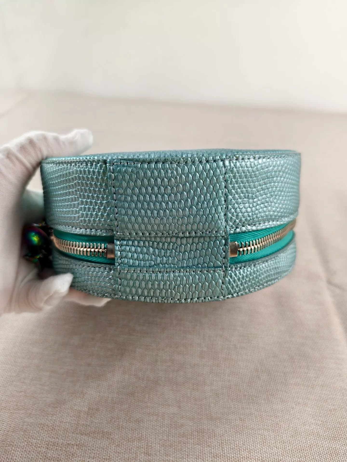 Chanel Pre-loved Bag Very good condition Size ONE SIZE - 4 Thumbnail