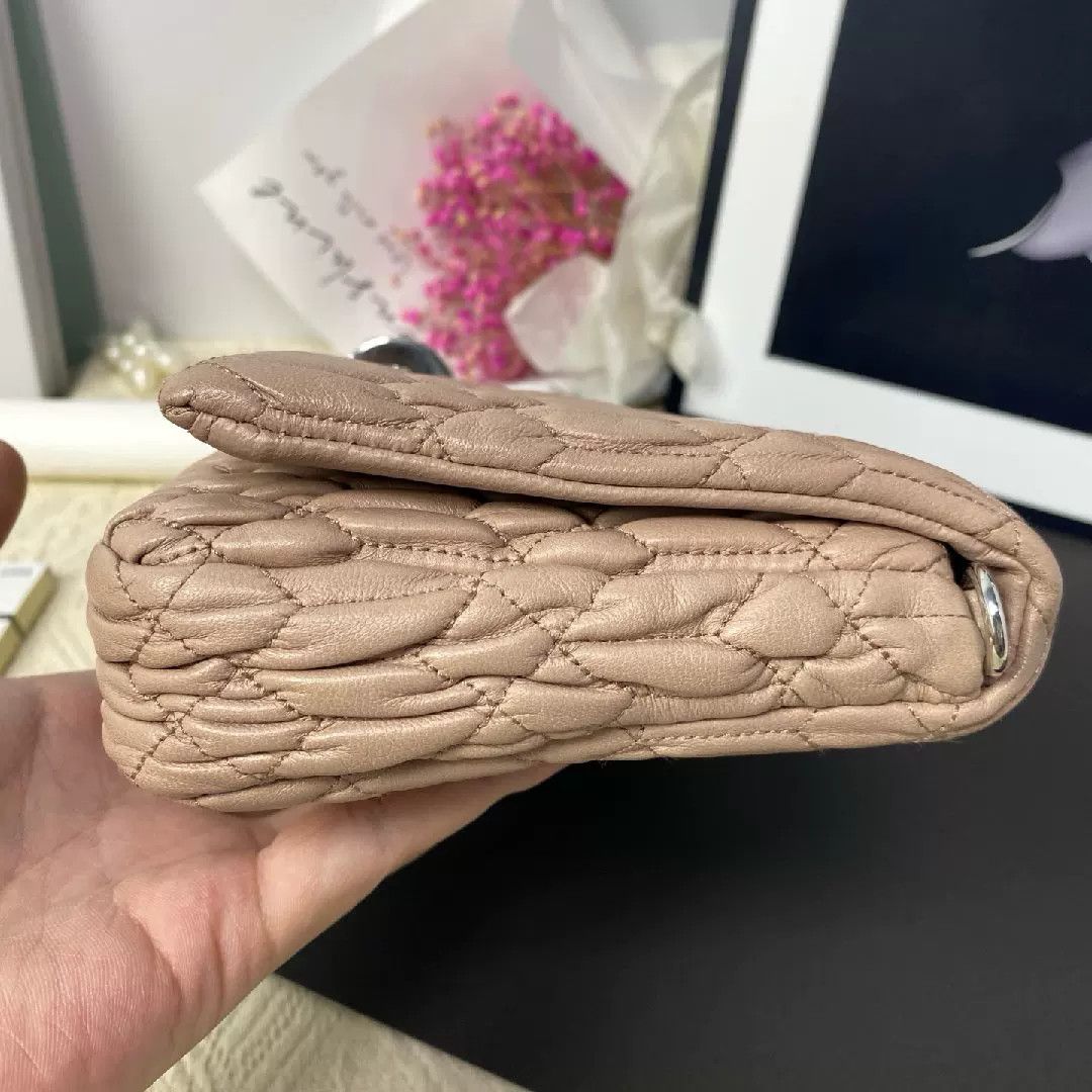 Miu Miu Pre-loved Bag Very good condition Size ONE SIZE - 4 Thumbnail