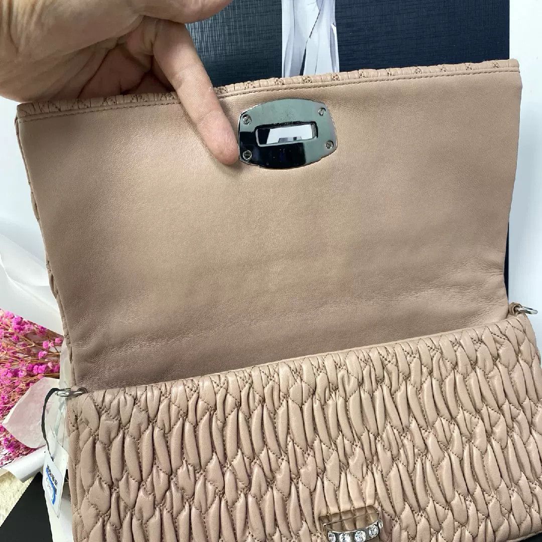 Miu Miu Pre-loved Bag Very good condition Size ONE SIZE - 7 Thumbnail