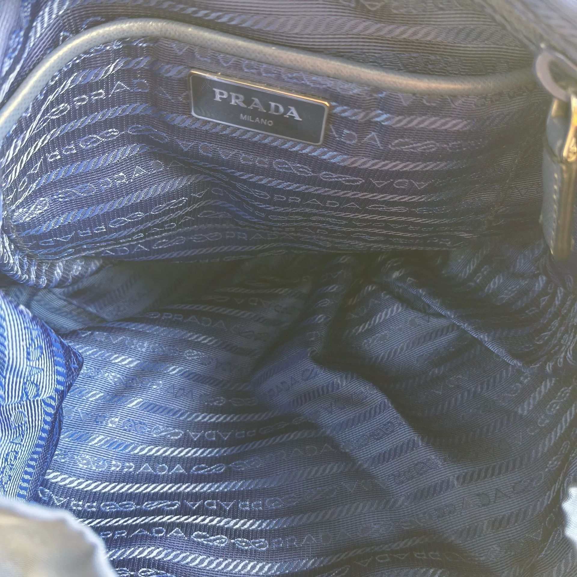 Prada Pre-loved Bag Very good condition Size ONE SIZE - 4 Thumbnail