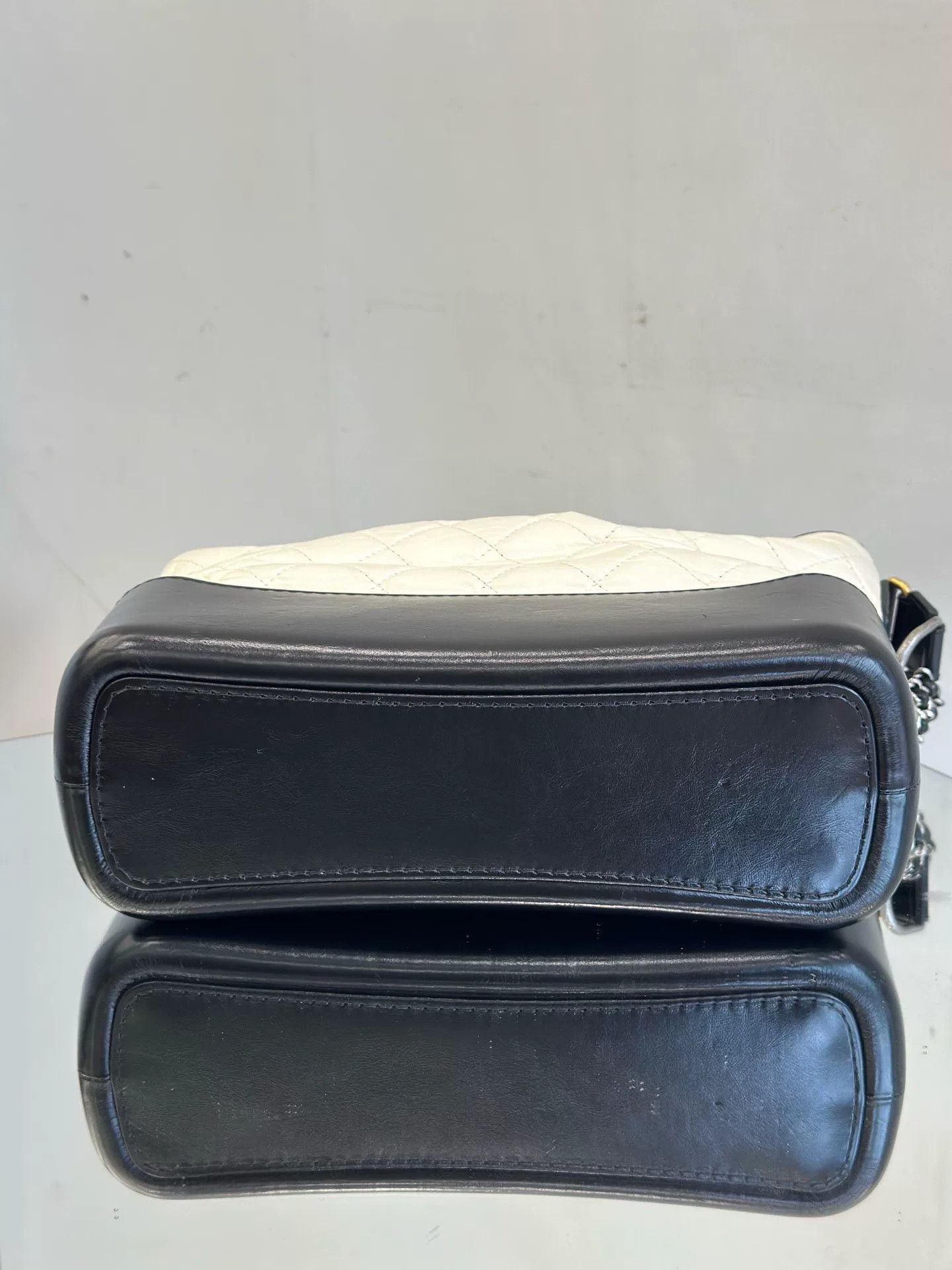 Chanel Pre-loved Bag Very good condition Size ONE SIZE - 7 Thumbnail
