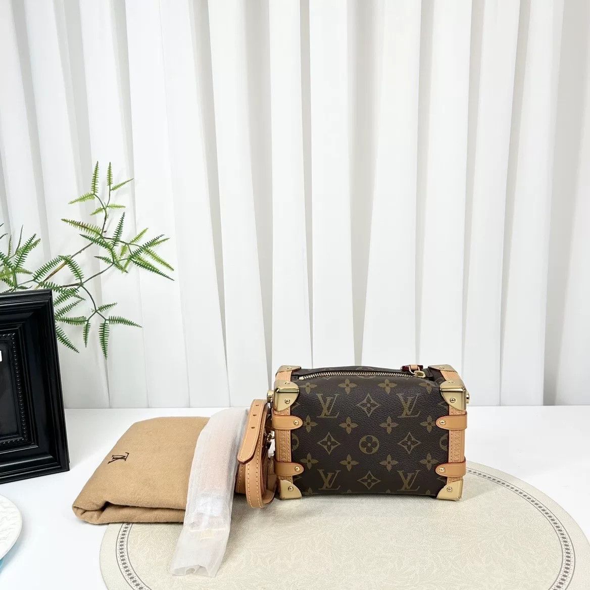 Louis Vuitton Pre-loved Bag Very good condition Size ONE SIZE - 2 Thumbnail