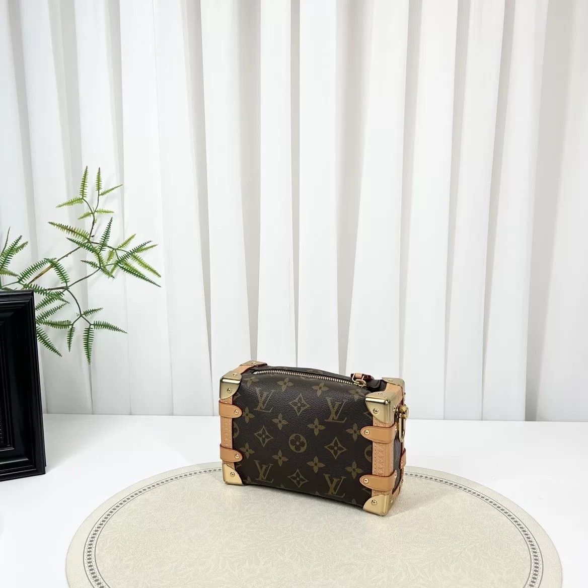 Louis Vuitton Pre-loved Bag Very good condition Size ONE SIZE - 3 Thumbnail