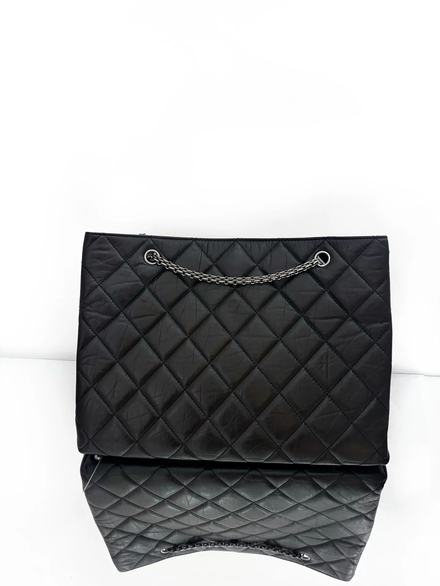 Chanel Pre-loved Bag Very good condition Size ONE SIZE - 4 Thumbnail
