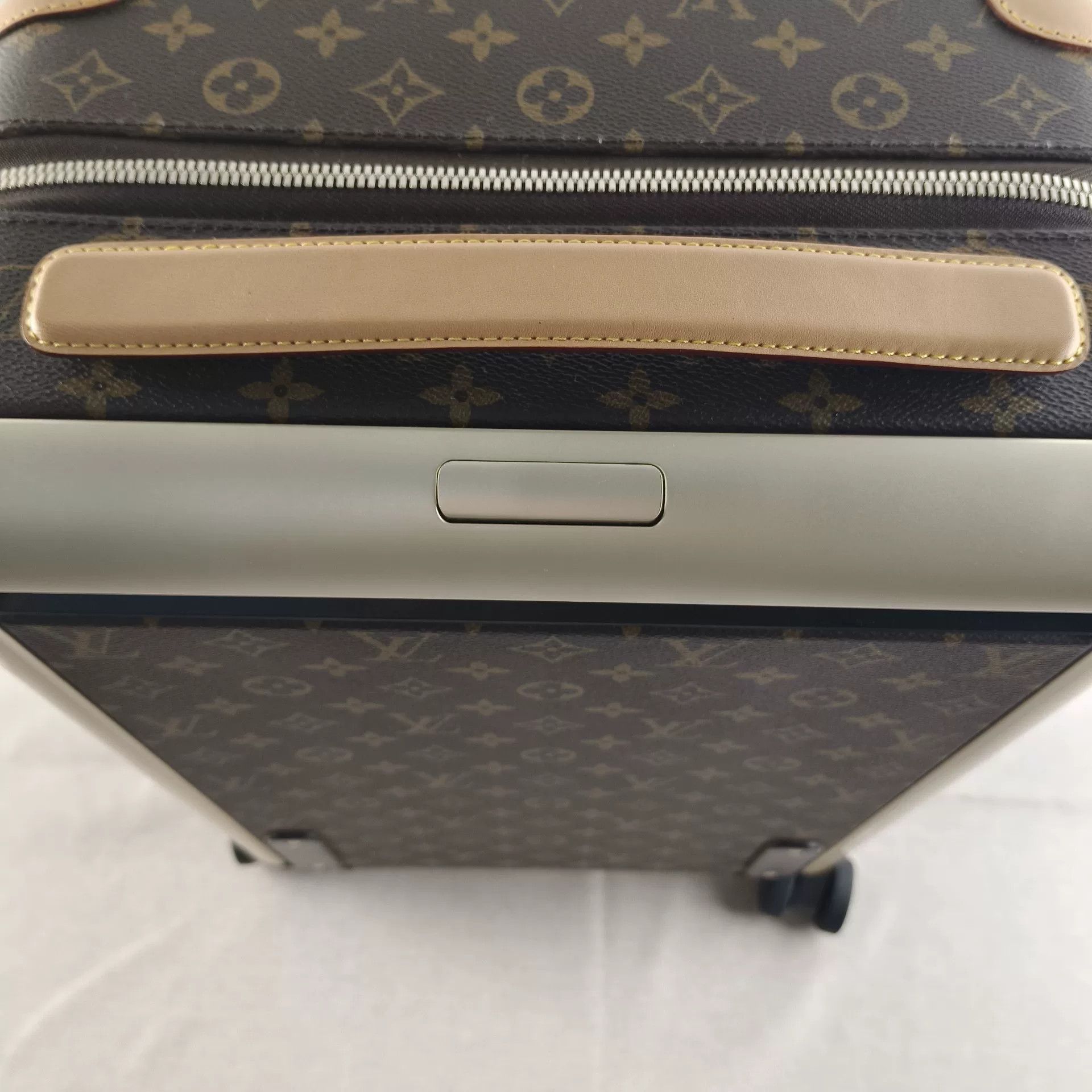 Louis Vuitton Pre-loved Bag Very good condition Size ONE SIZE - 4 Thumbnail