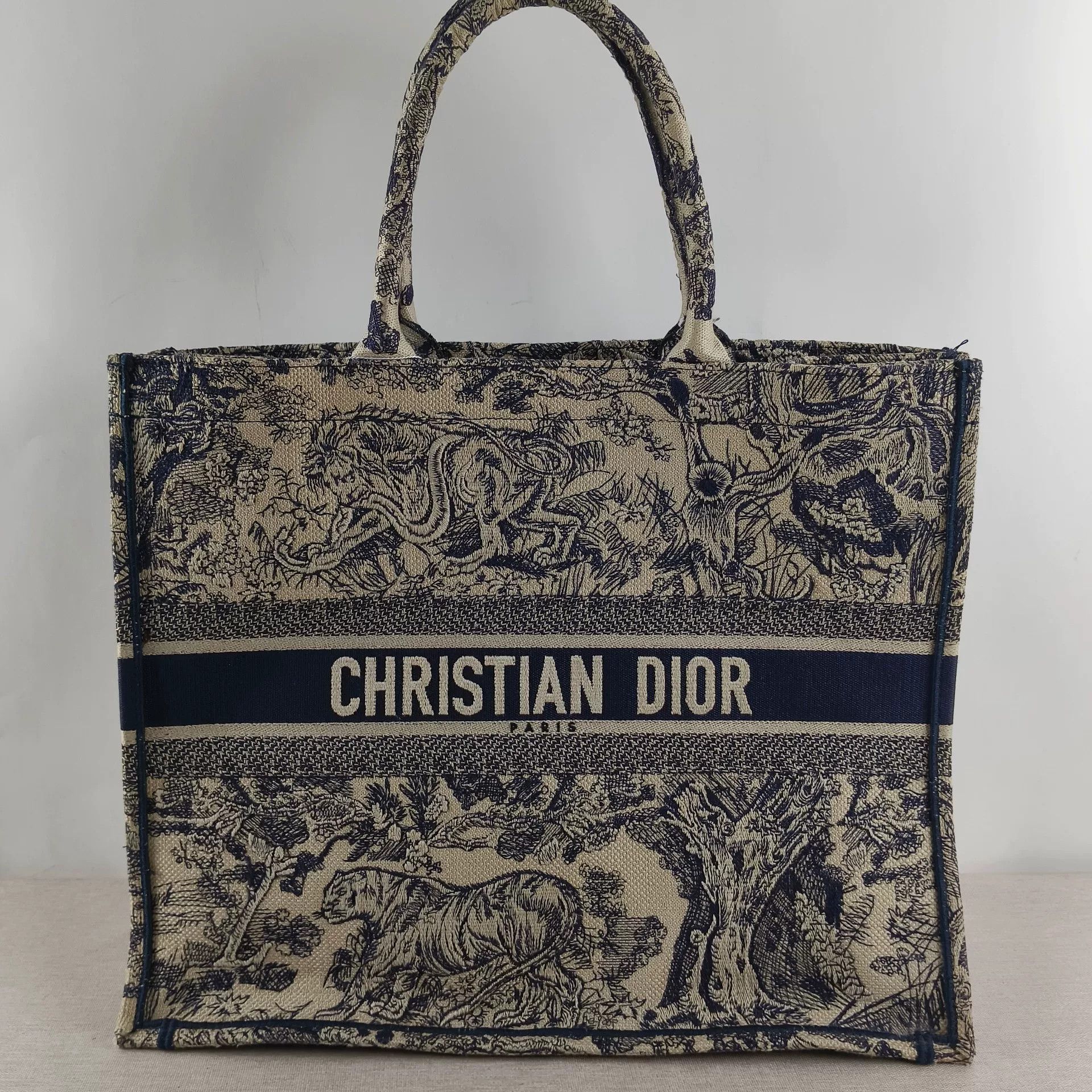 Dior Pre-loved Bag Very good condition Size ONE SIZE - 2 Thumbnail