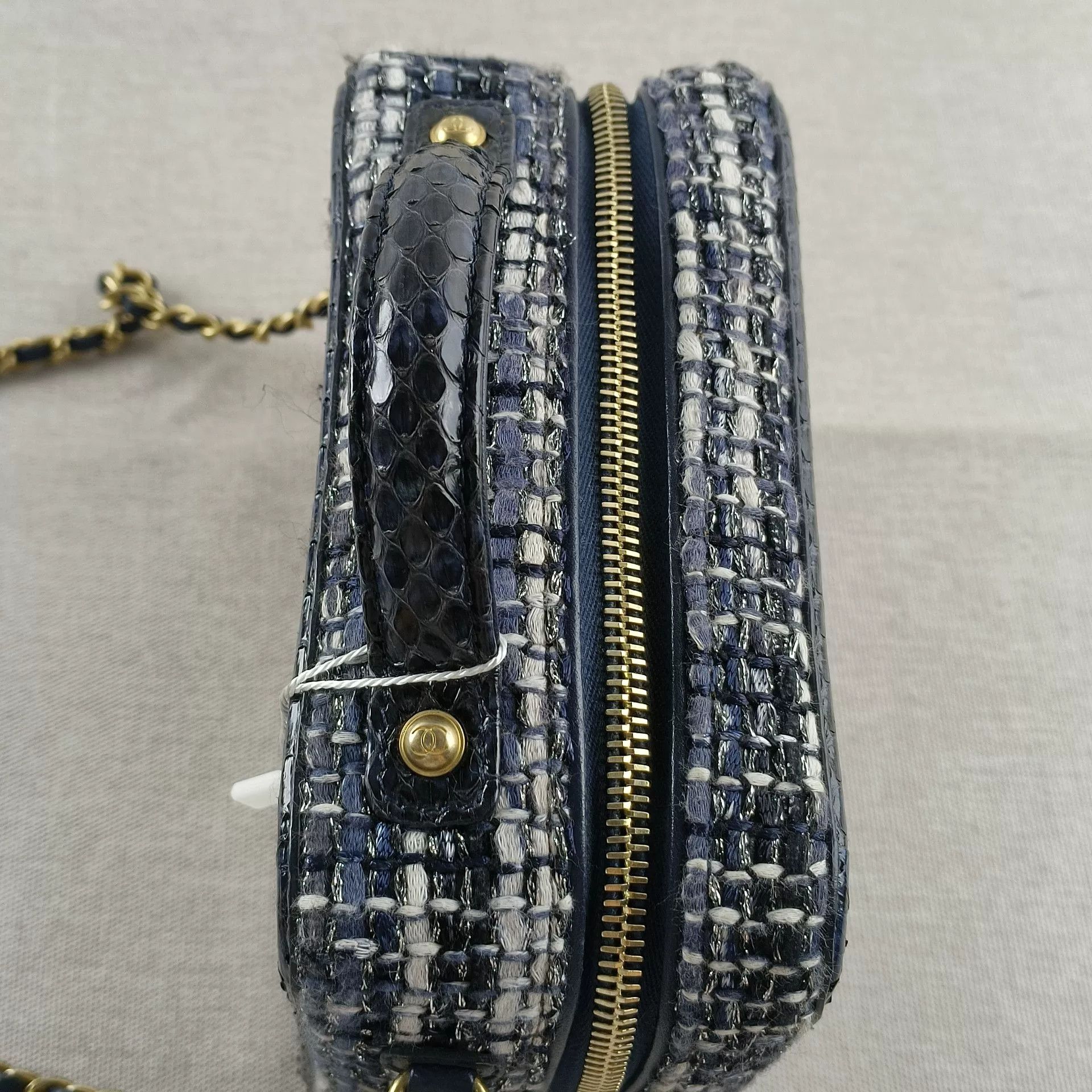 Chanel Pre-loved Bag Very good condition Size ONE SIZE - 4 Thumbnail