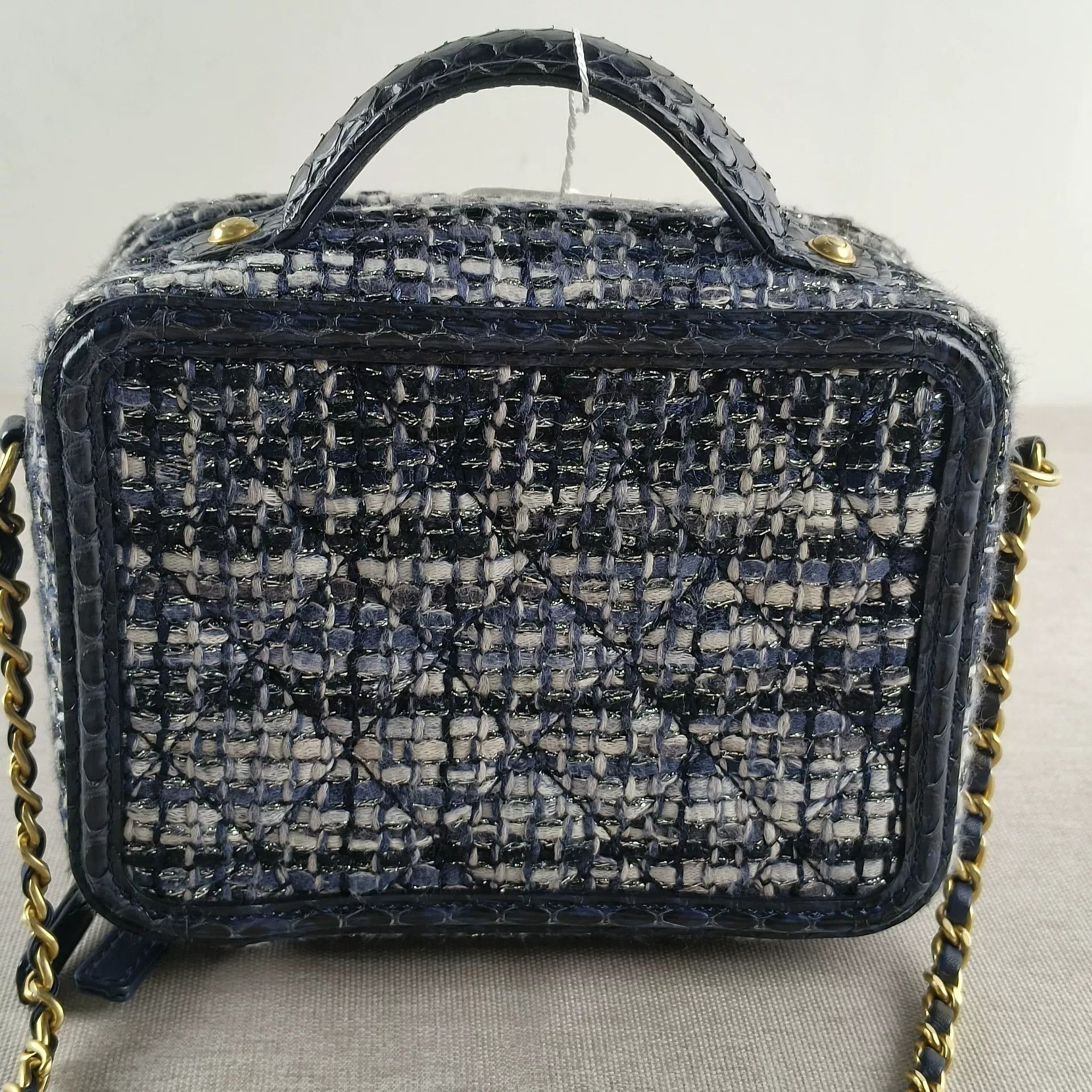 Chanel Pre-loved Bag Very good condition Size ONE SIZE - 5 Thumbnail