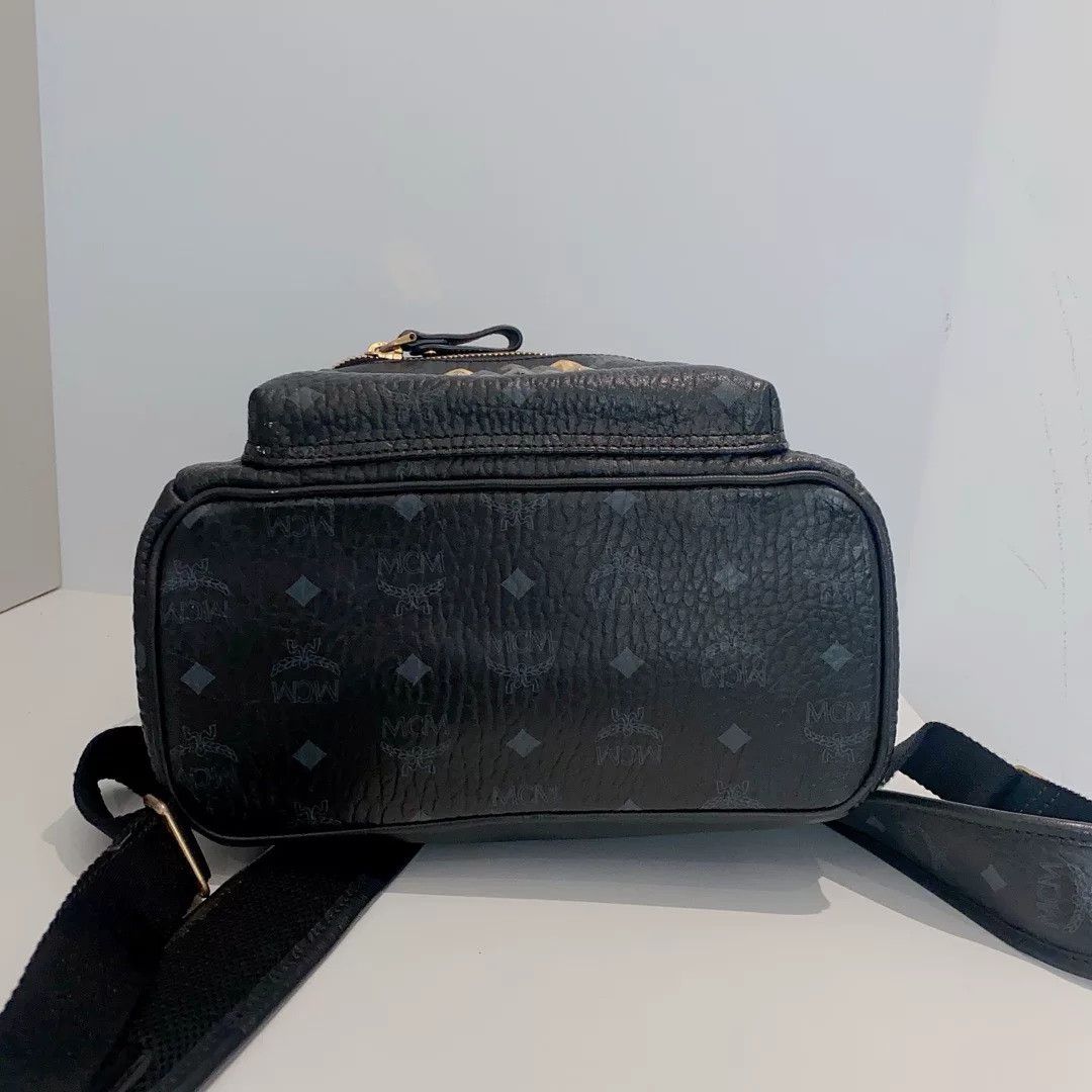 MCM Pre-loved Bag Very good condition Size ONE SIZE - 5 Thumbnail