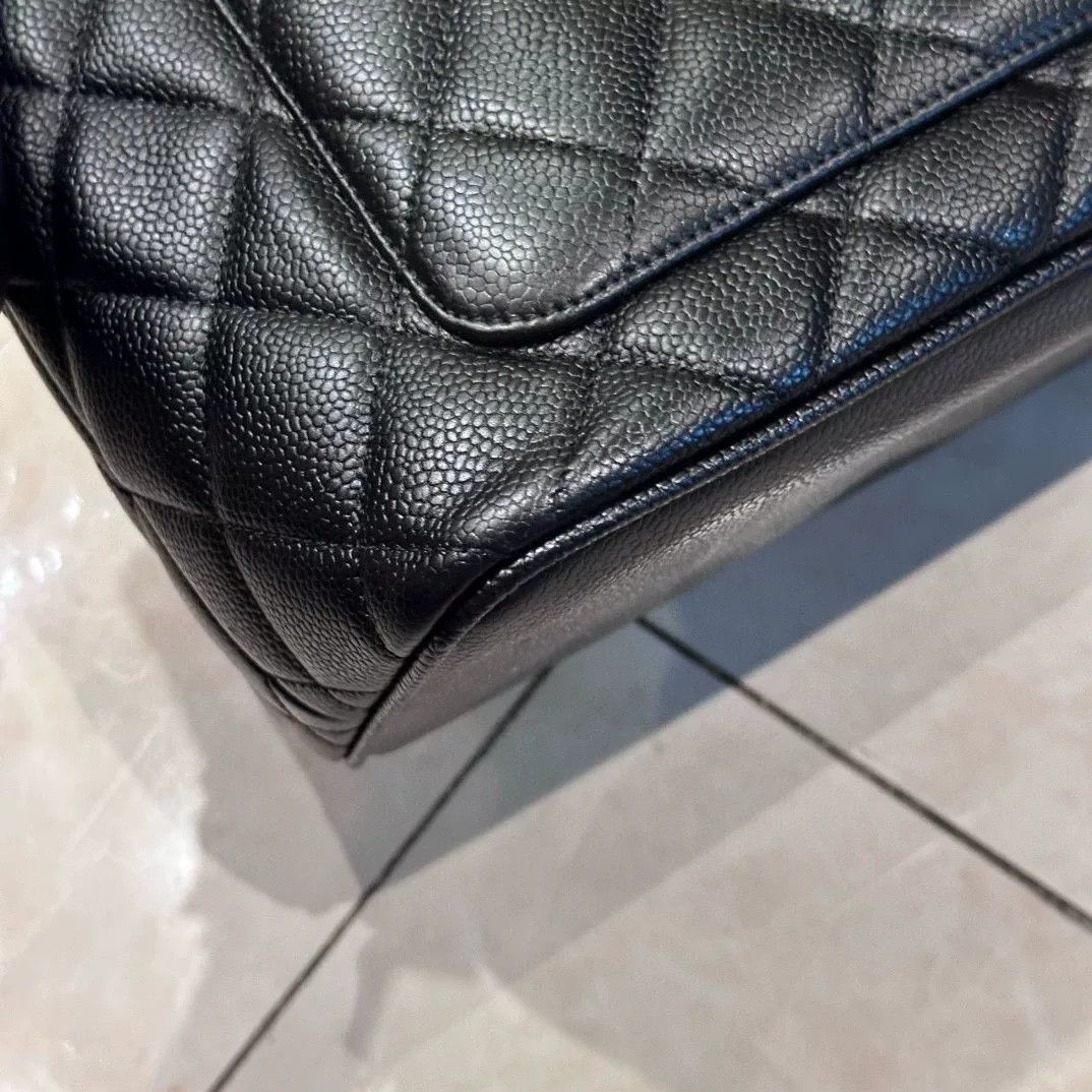 Chanel Pre-loved Bag Very good condition Size ONE SIZE - 6 Thumbnail