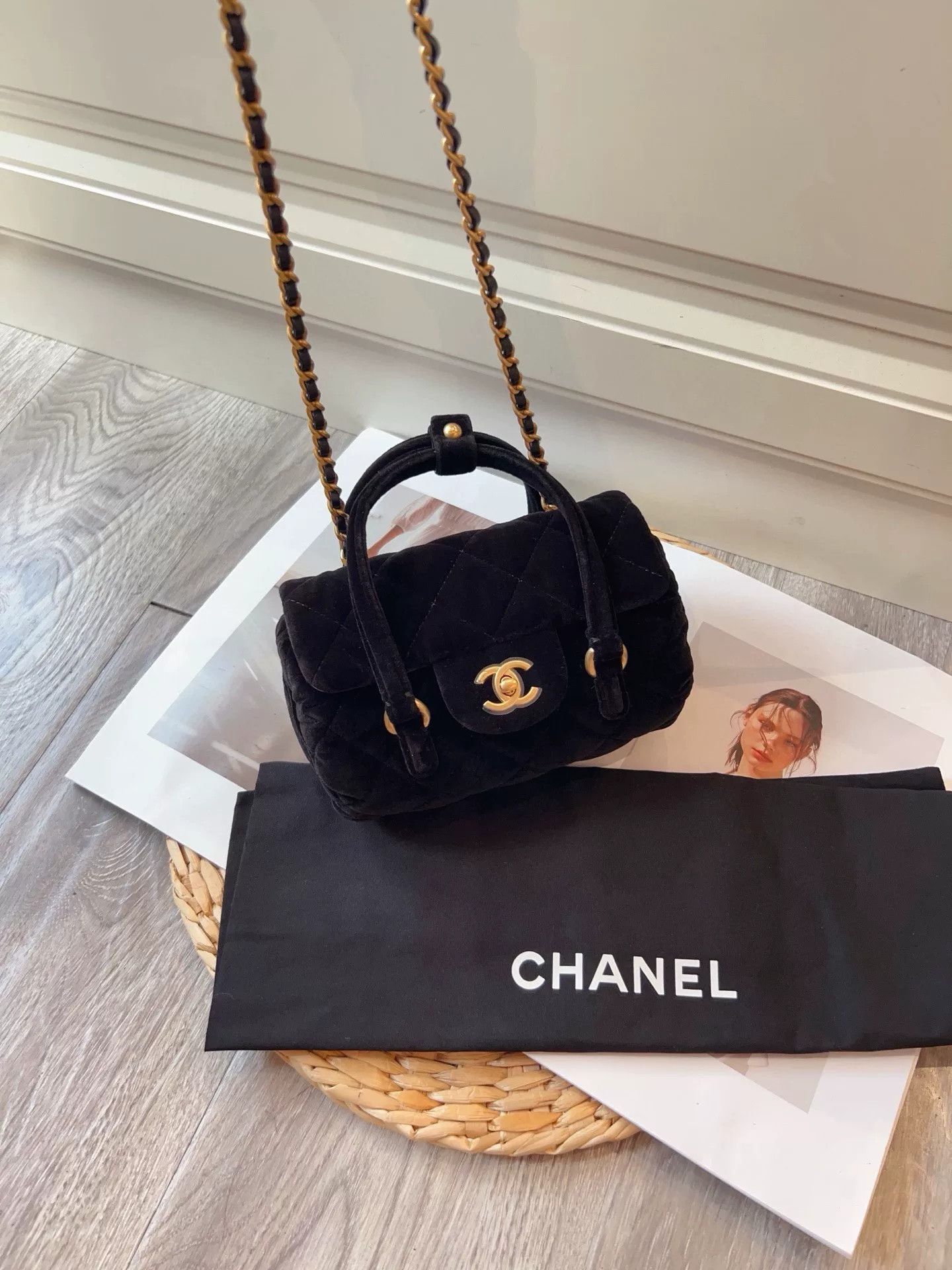 Chanel Pre-loved Bag Very good condition Size ONE SIZE - 5 Thumbnail