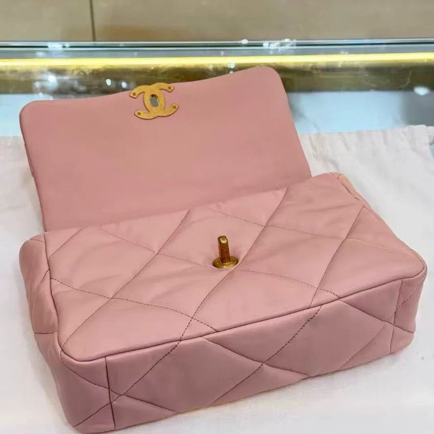 Chanel Pre-loved Bag Very good condition Size ONE SIZE - 5 Thumbnail