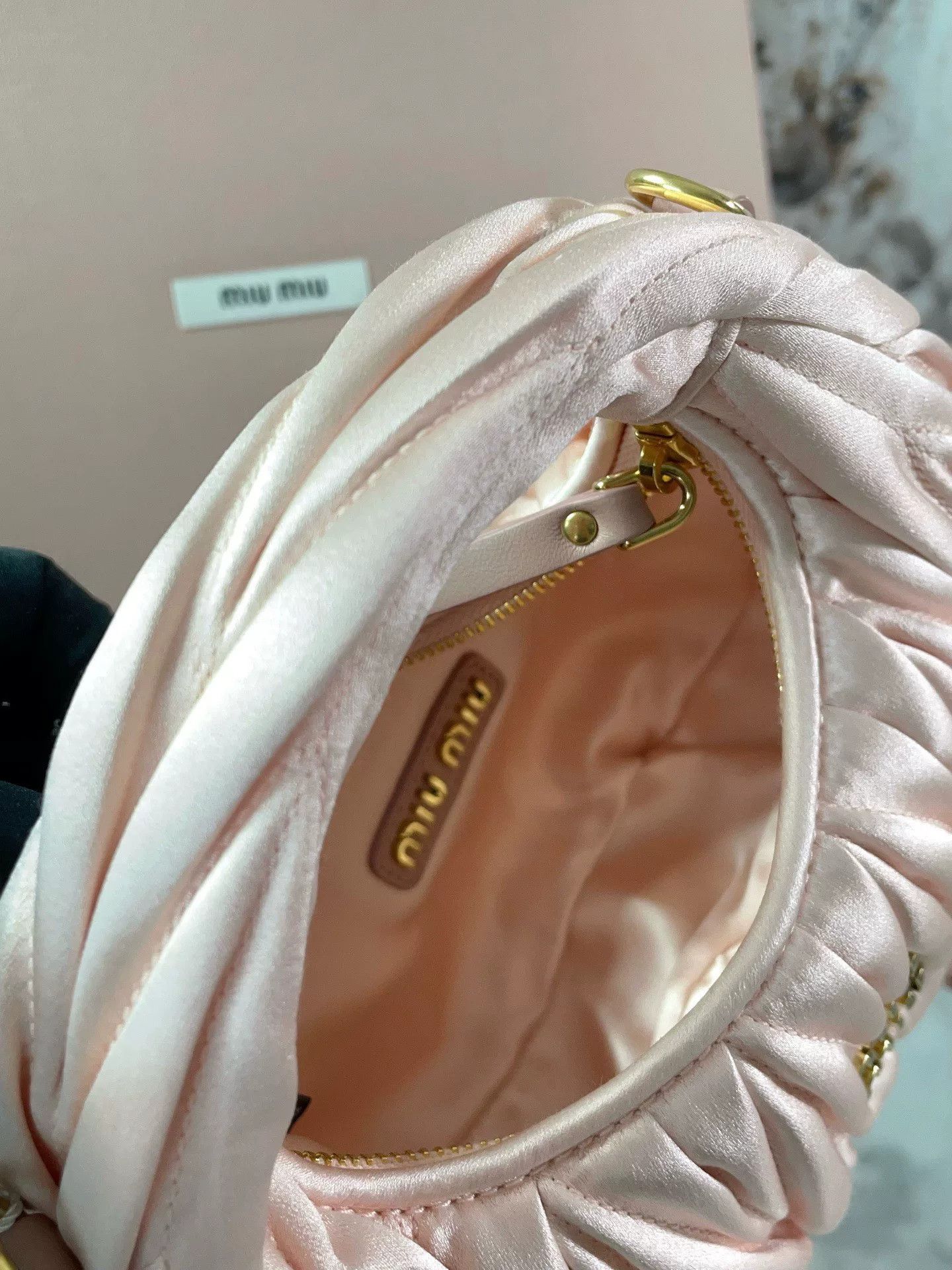 Miu Miu Pre-loved Bag Very good condition Size ONE SIZE - 9 Thumbnail