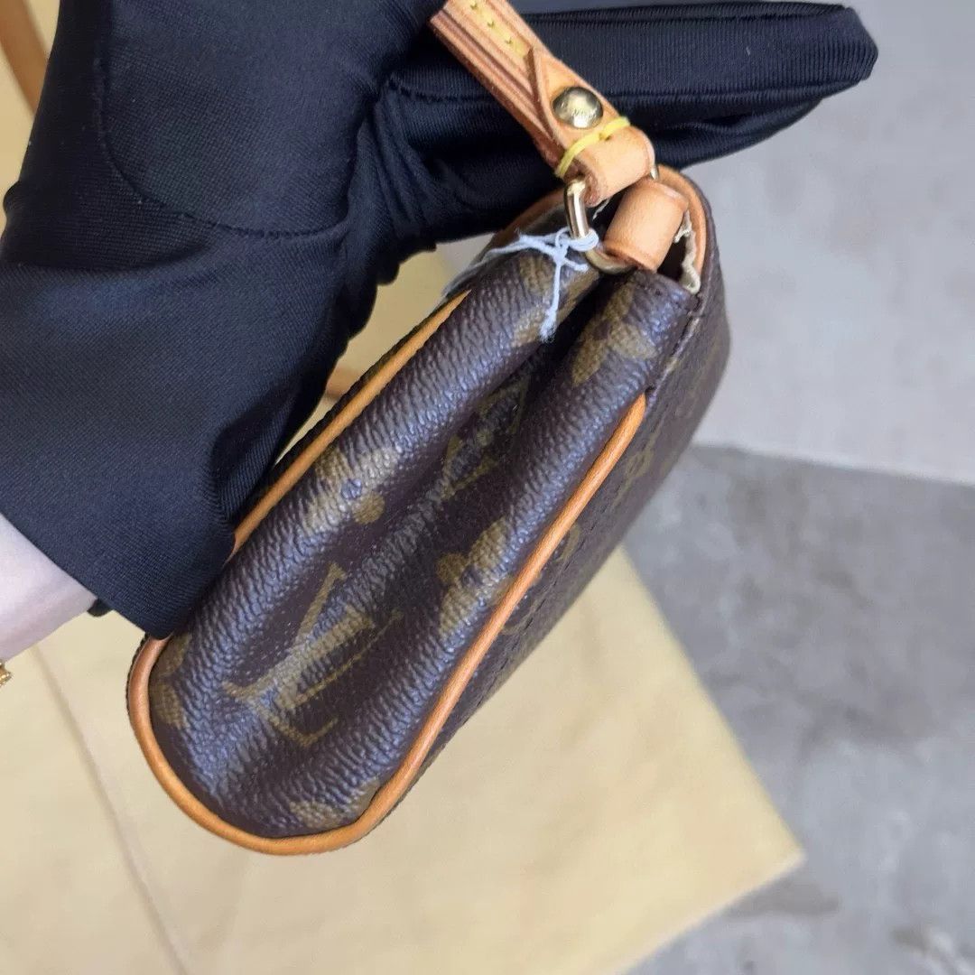 Louis Vuitton Pre-loved Bag Very good condition Size ONE SIZE - 4 Thumbnail