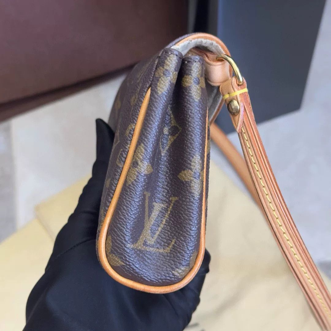 Louis Vuitton Pre-loved Bag Very good condition Size ONE SIZE - 5 Thumbnail