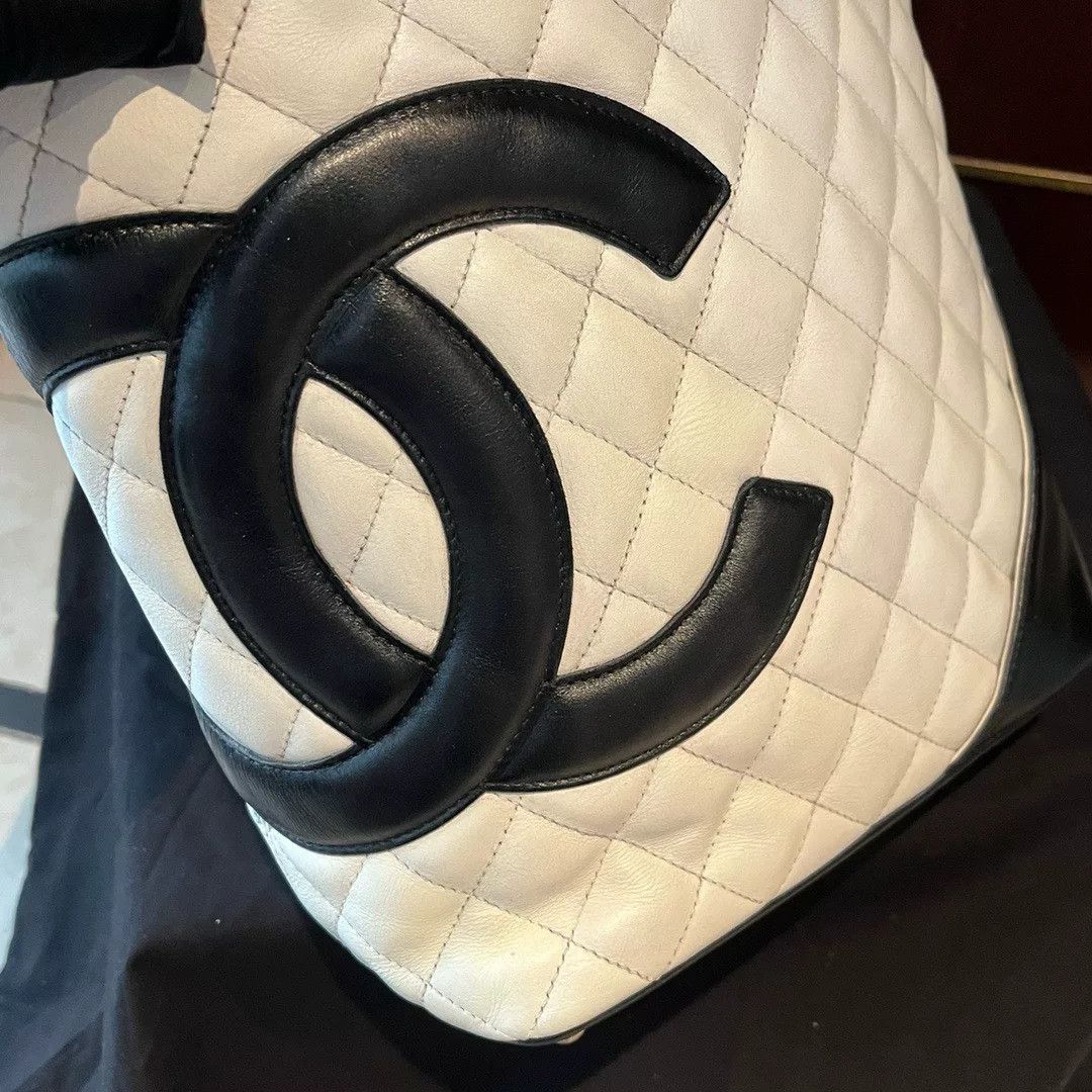 Chanel Pre-loved Bag Very good condition Size ONE SIZE - 3 Thumbnail