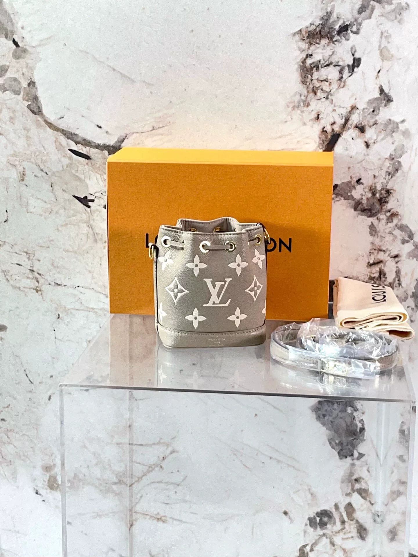 Louis Vuitton Pre-loved Bag Very good condition Size ONE SIZE - 2 Thumbnail