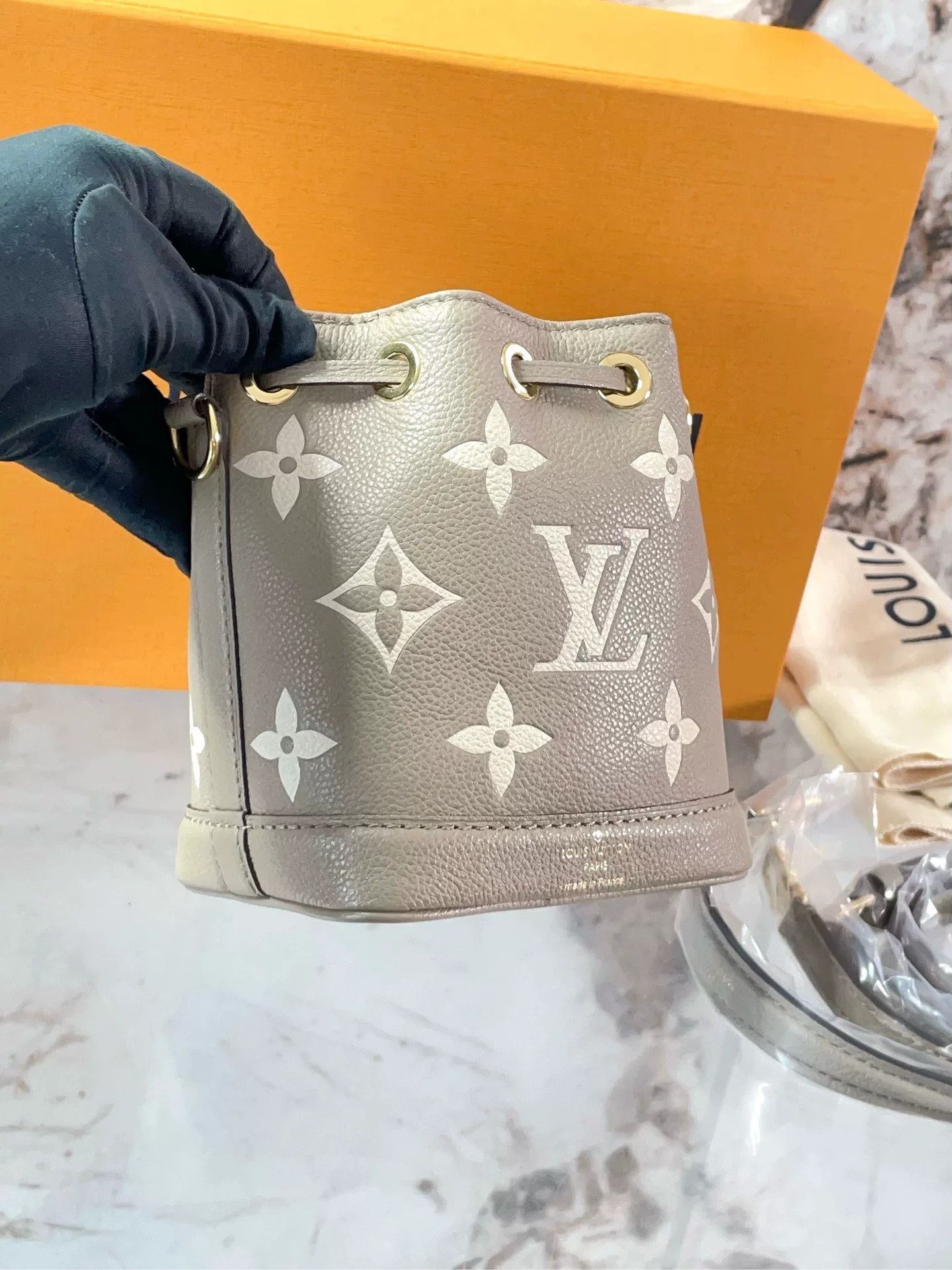 Louis Vuitton Pre-loved Bag Very good condition Size ONE SIZE - 7 Thumbnail