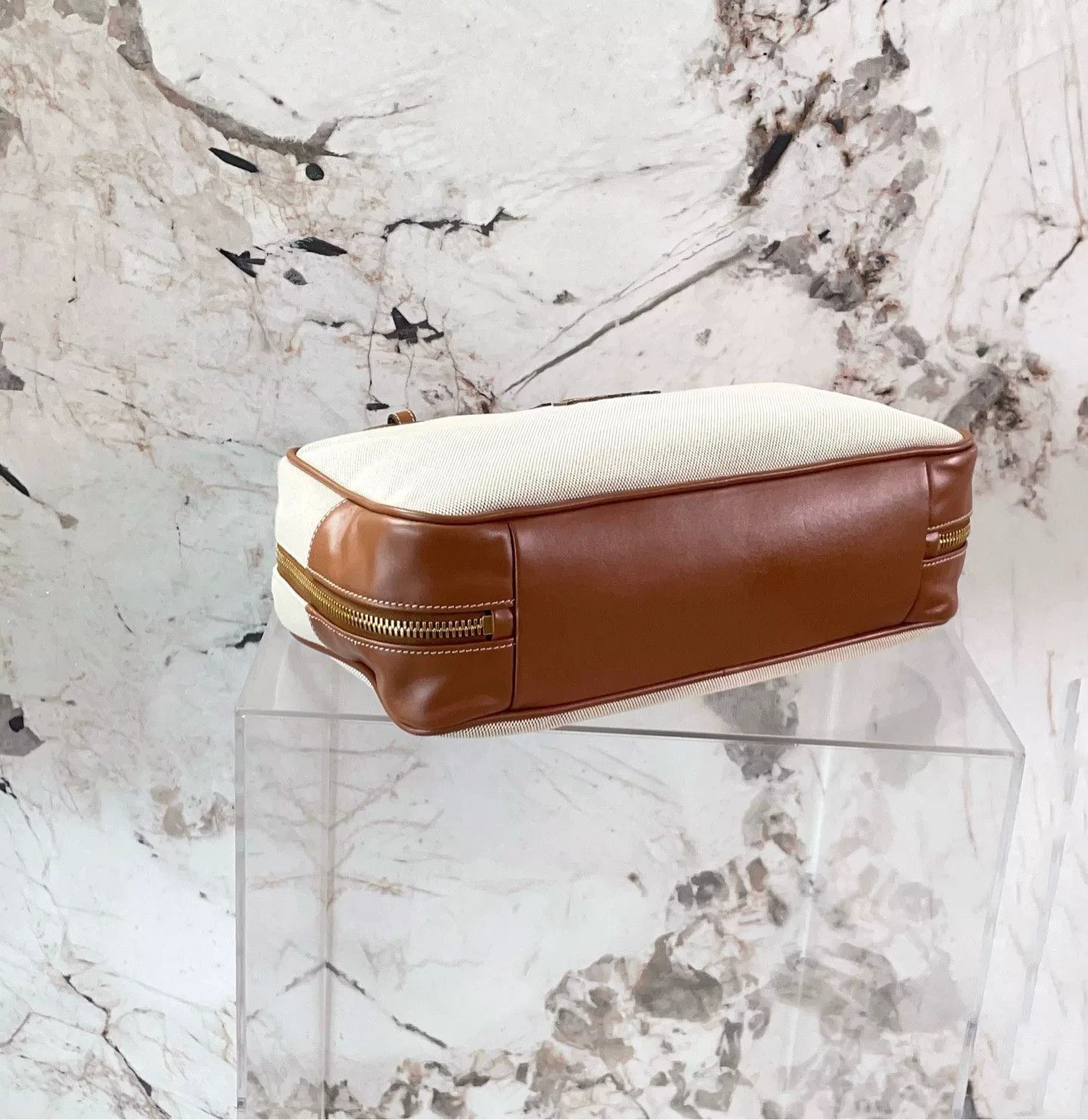 Miu Miu Pre-loved Bag Very good condition Size ONE SIZE - 5 Thumbnail