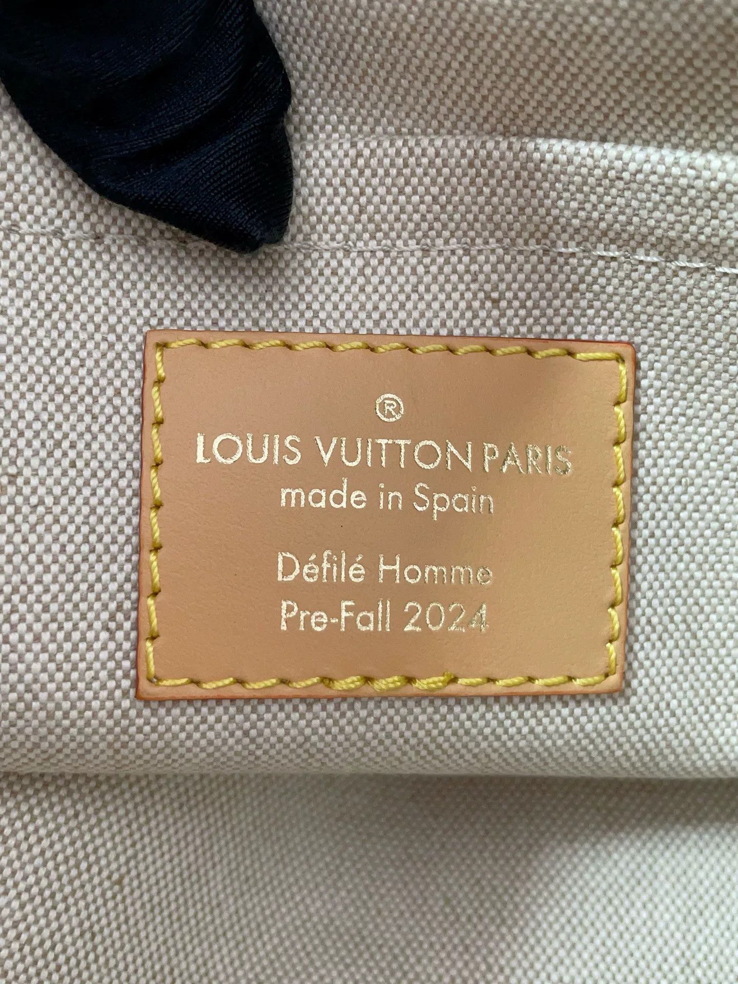 Louis Vuitton Pre-loved Bag Very good condition Size ONE SIZE - 8 Thumbnail