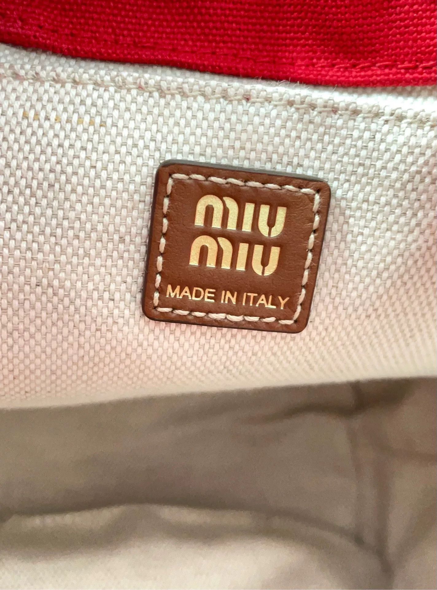 Miu Miu Pre-loved Bag Very good condition Size ONE SIZE - 8 Thumbnail