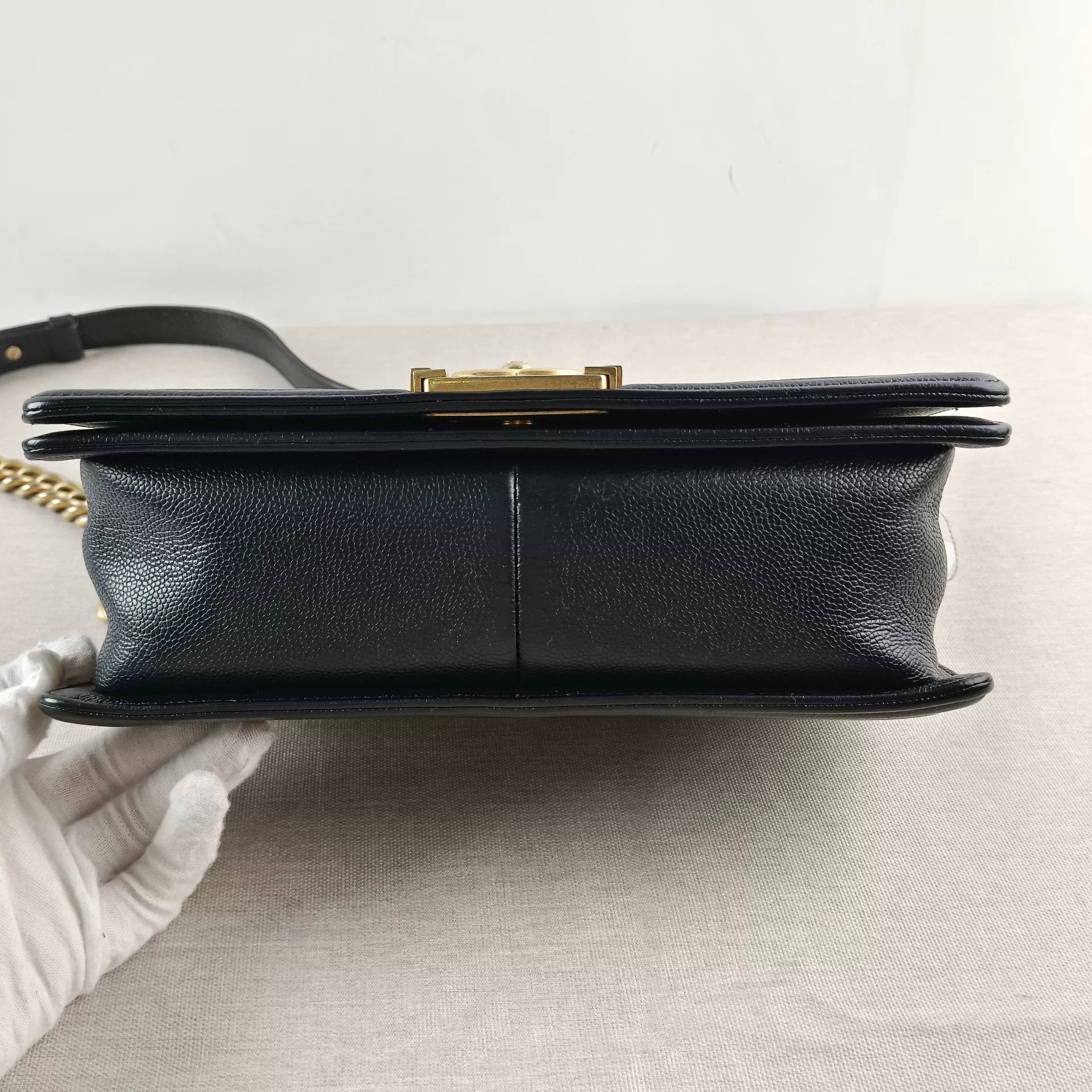 Chanel Pre-loved Bag Very good condition Size ONE SIZE - 7 Thumbnail