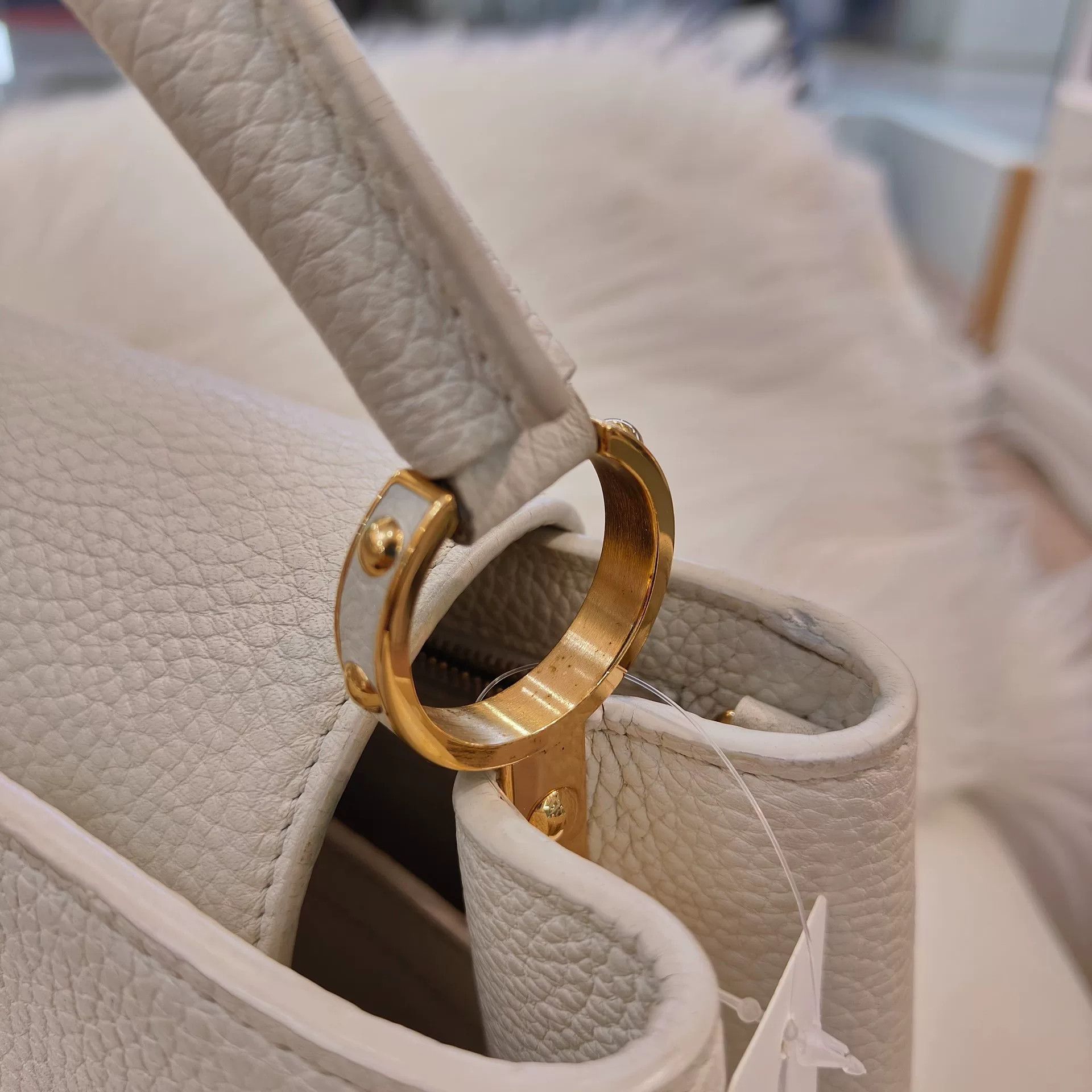 Louis Vuitton Pre-loved Bag Very good condition Size ONE SIZE - 3 Thumbnail
