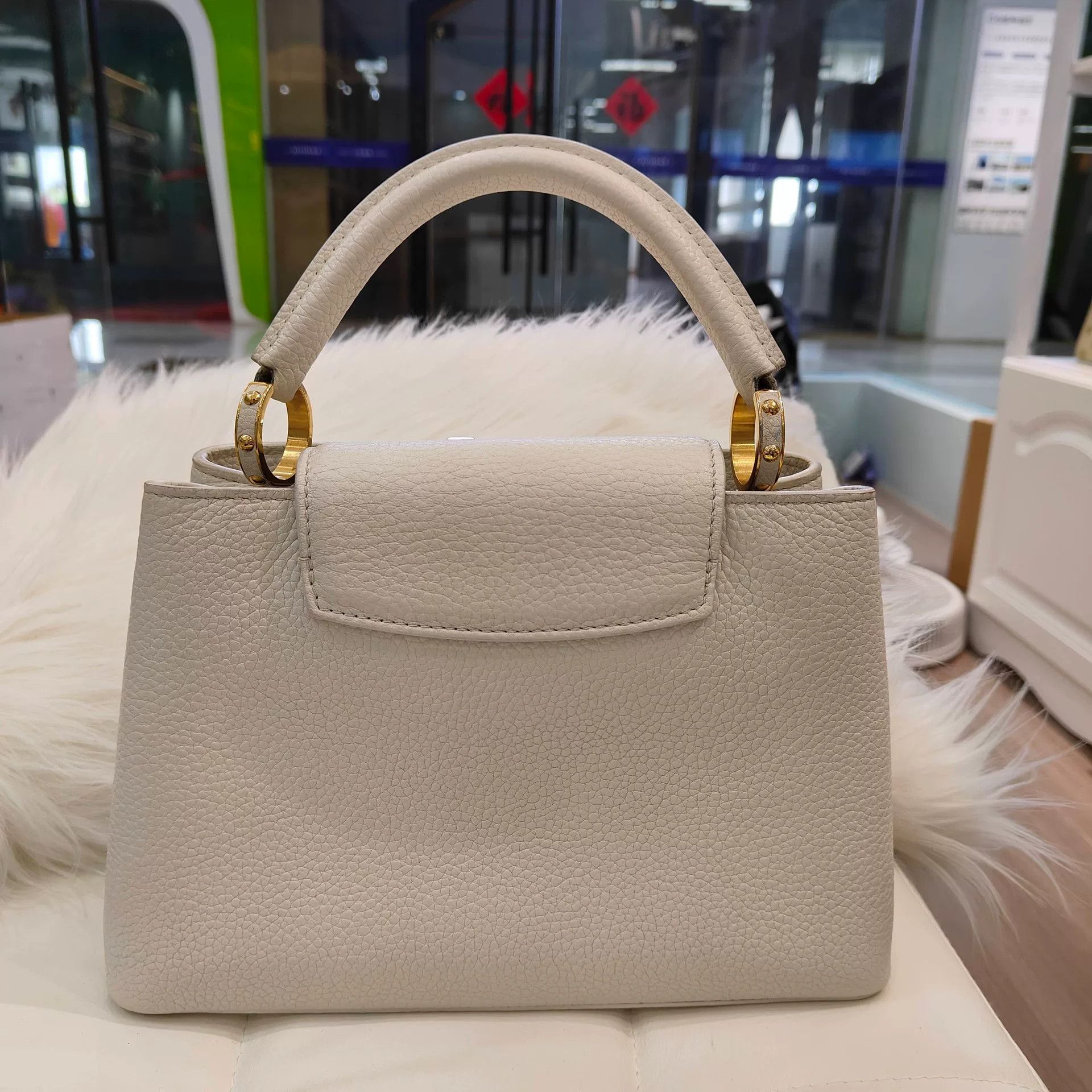 Louis Vuitton Pre-loved Bag Very good condition Size ONE SIZE - 2 Thumbnail