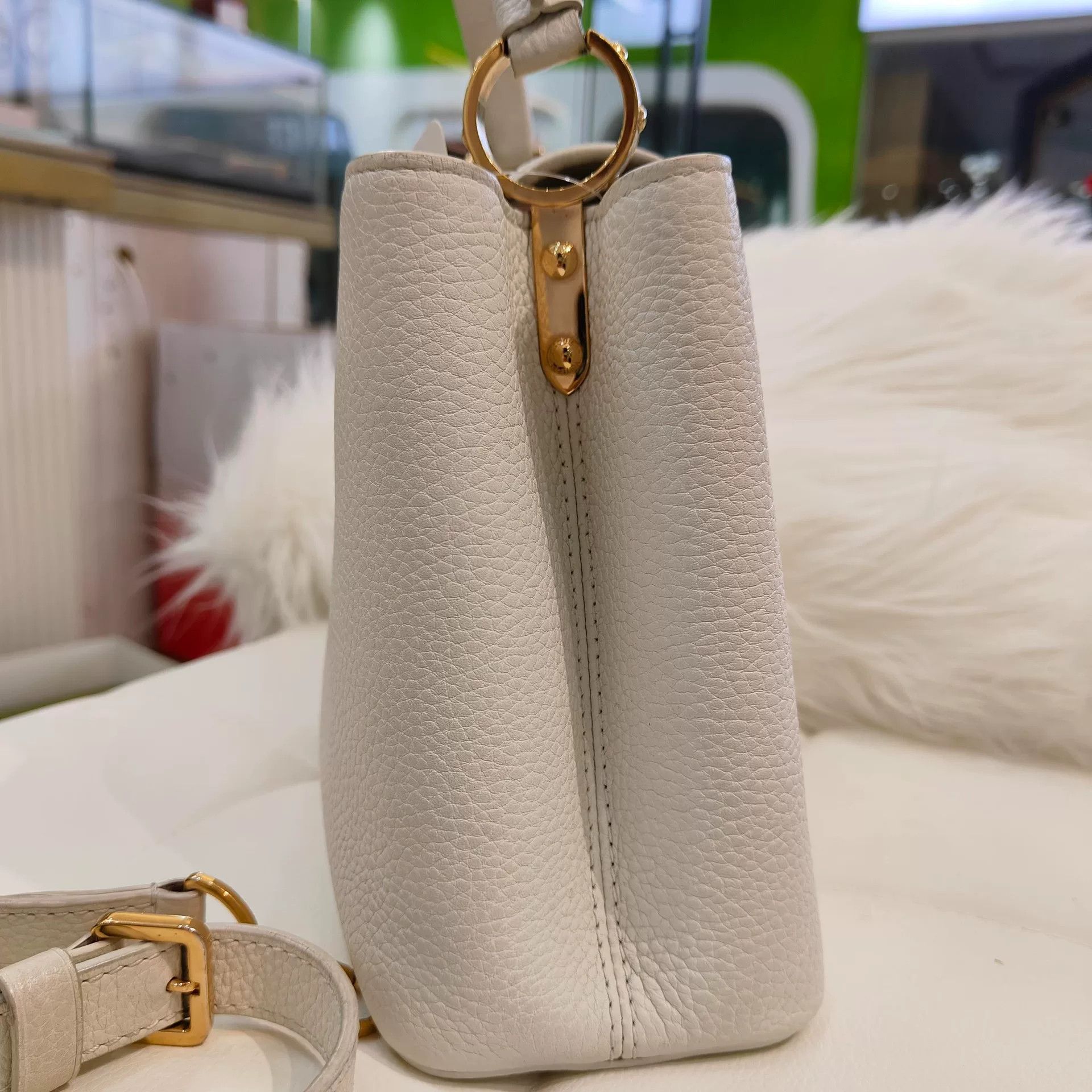 Louis Vuitton Pre-loved Bag Very good condition Size ONE SIZE - 5 Thumbnail