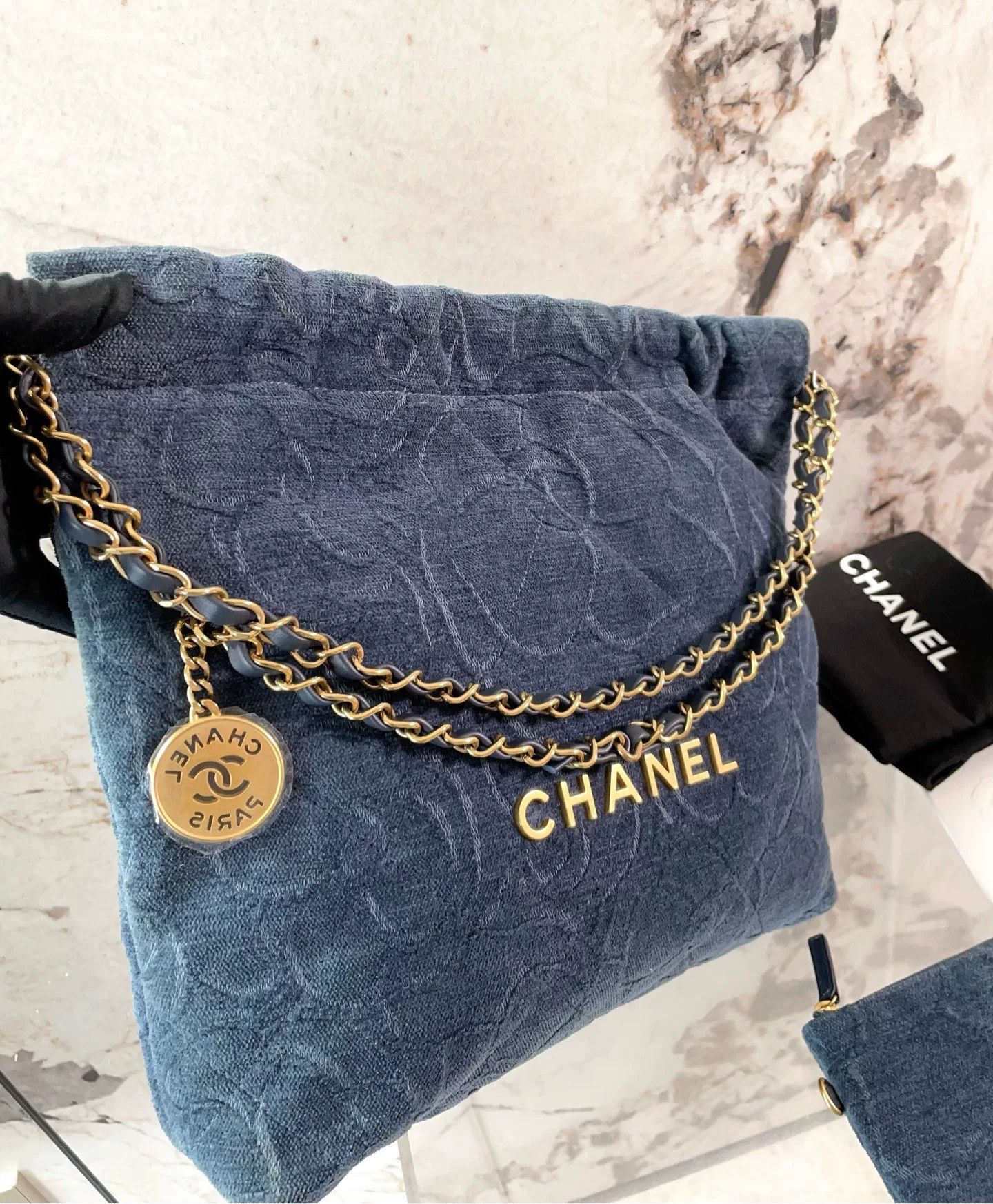 Chanel Pre-loved Bag Very good condition Size ONE SIZE - 7 Thumbnail