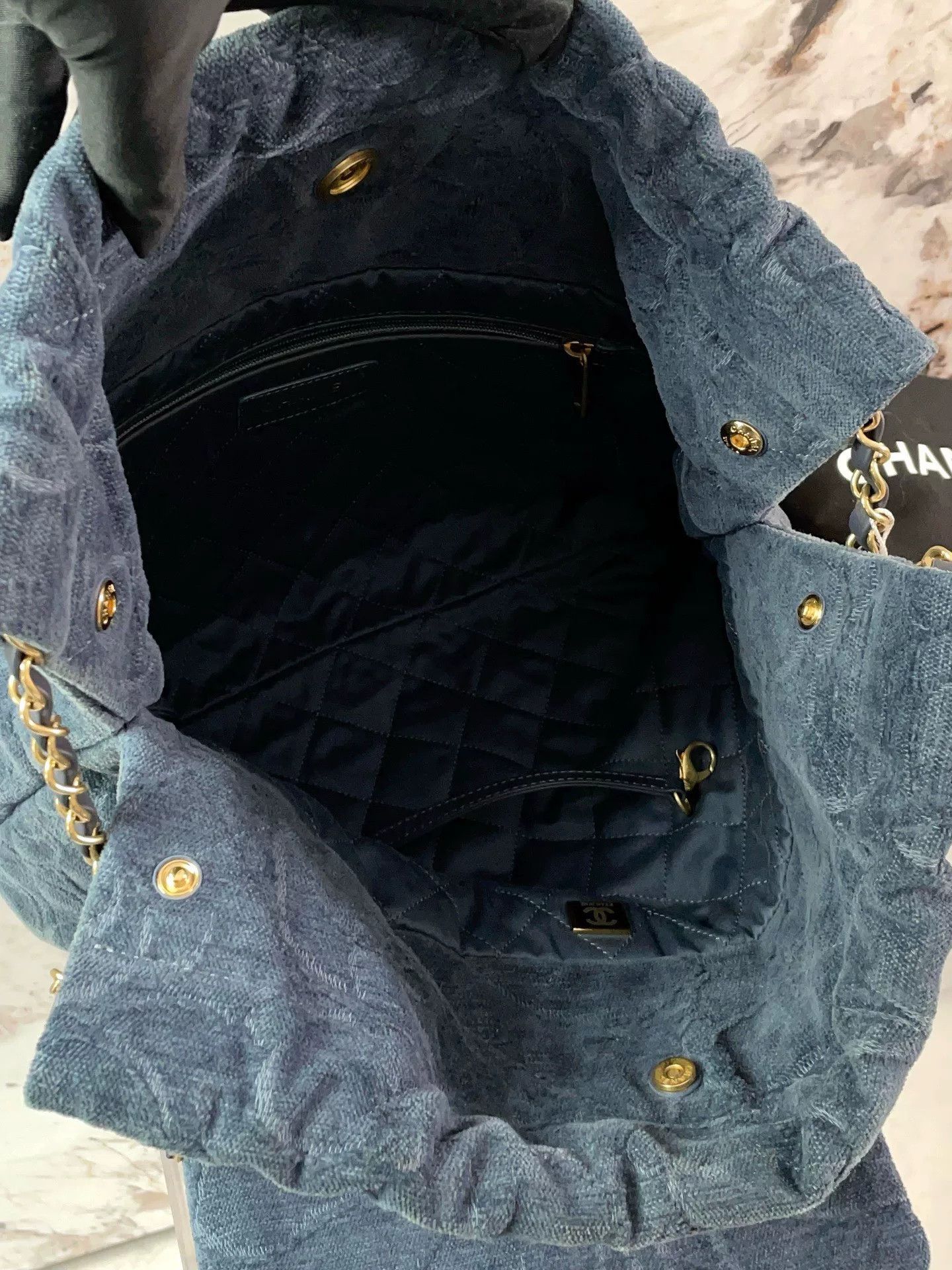 Chanel Pre-loved Bag Very good condition Size ONE SIZE - 9 Thumbnail