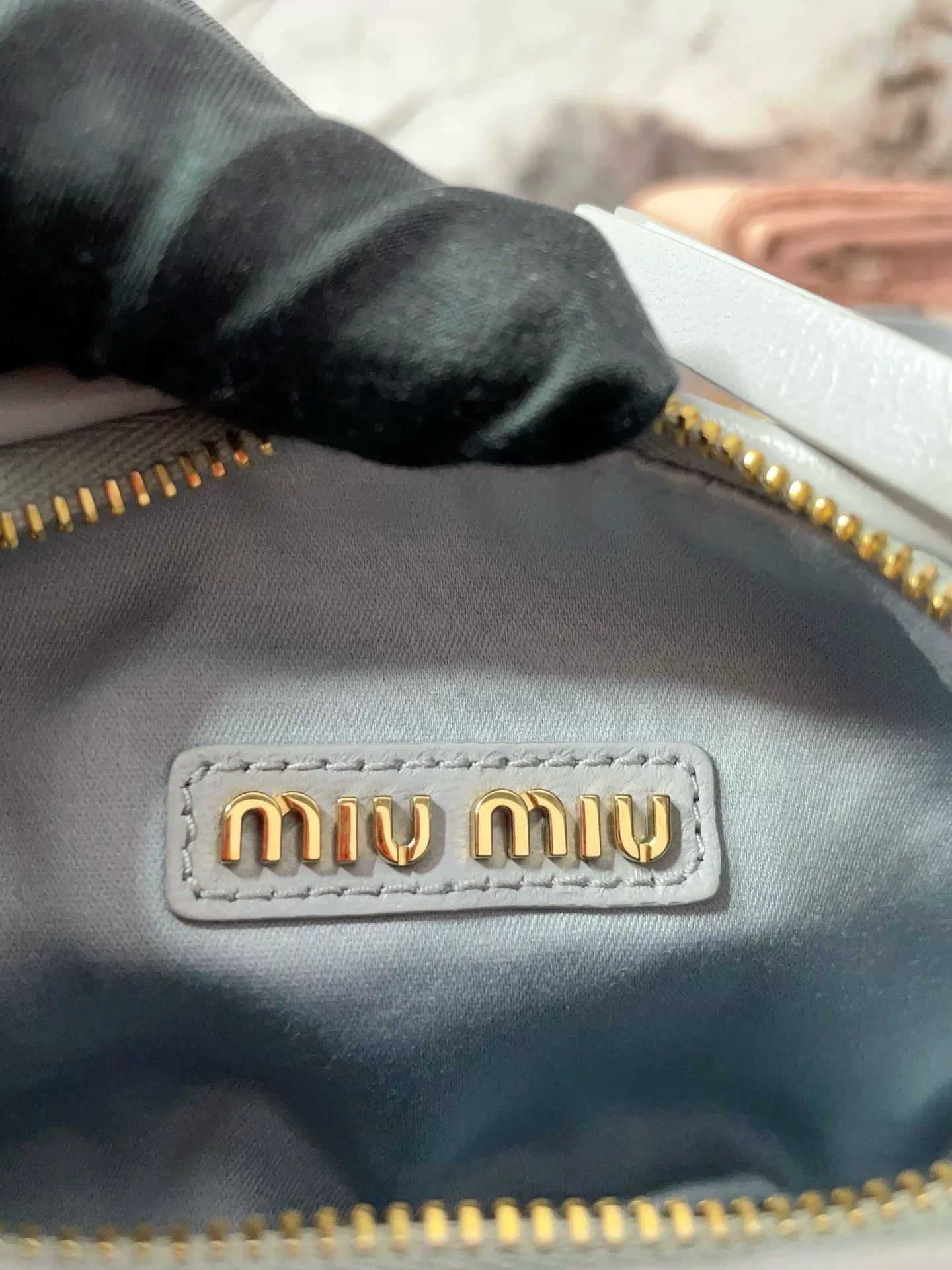 Miu Miu Pre-loved Bag Very good condition Size ONE SIZE - 7 Thumbnail