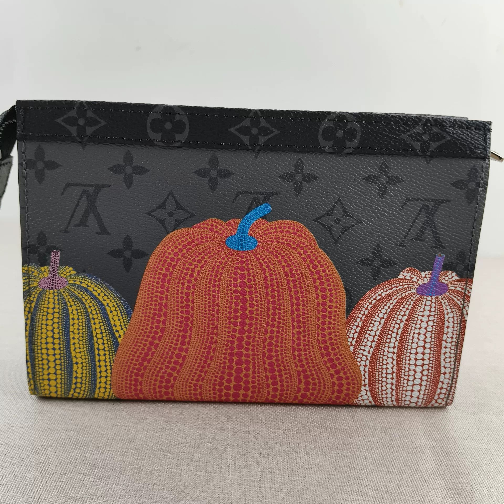 Louis Vuitton Pre-loved Bag Brand new condition Size ONE SIZE - 9 Thumbnail