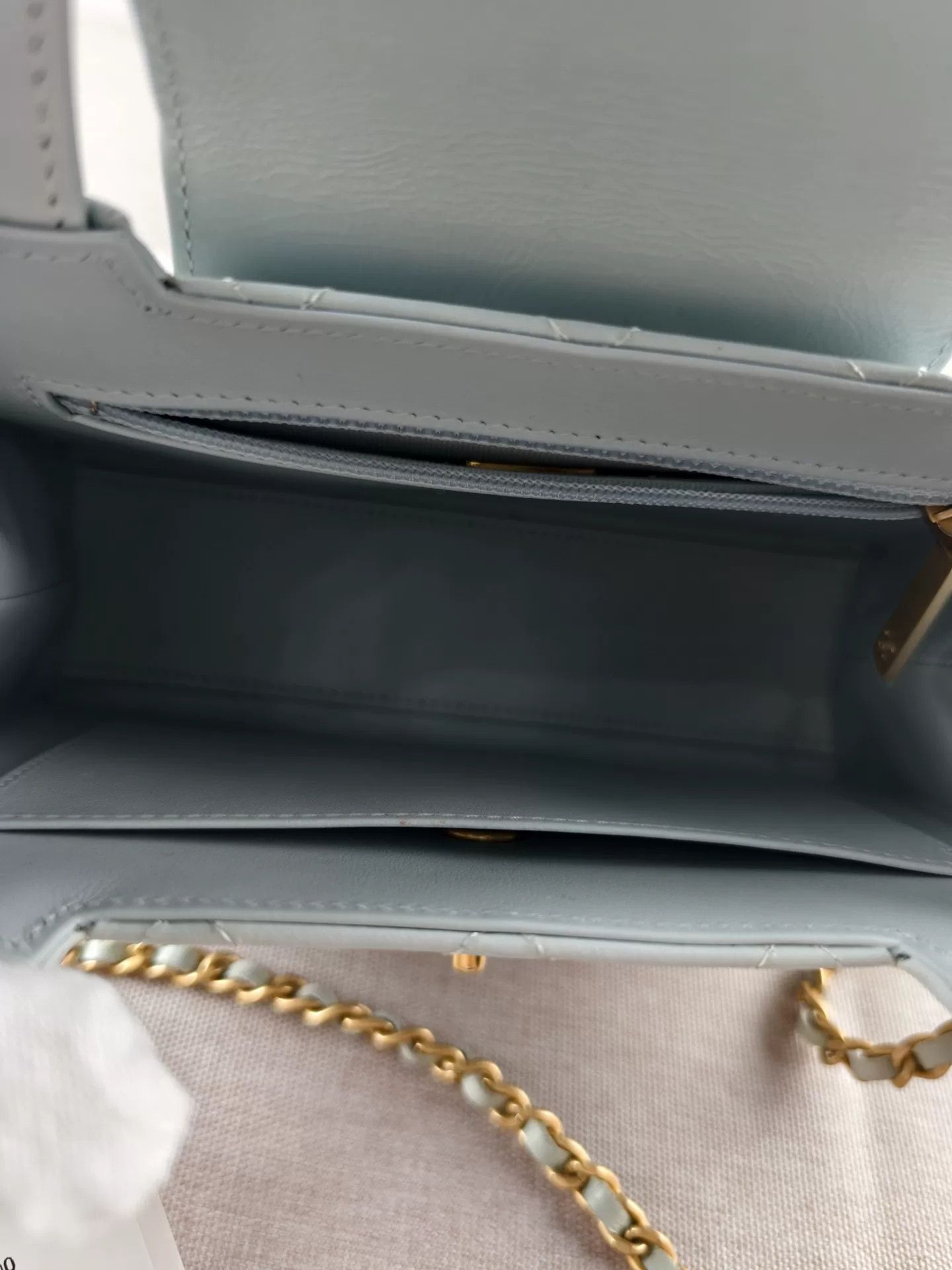 Chanel Pre-loved Bag Very good condition Size ONE SIZE - 4 Thumbnail
