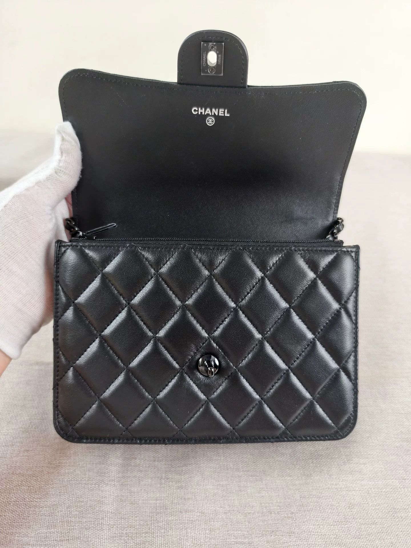 Chanel Pre-loved Bag Very good condition Size ONE SIZE - 3 Thumbnail