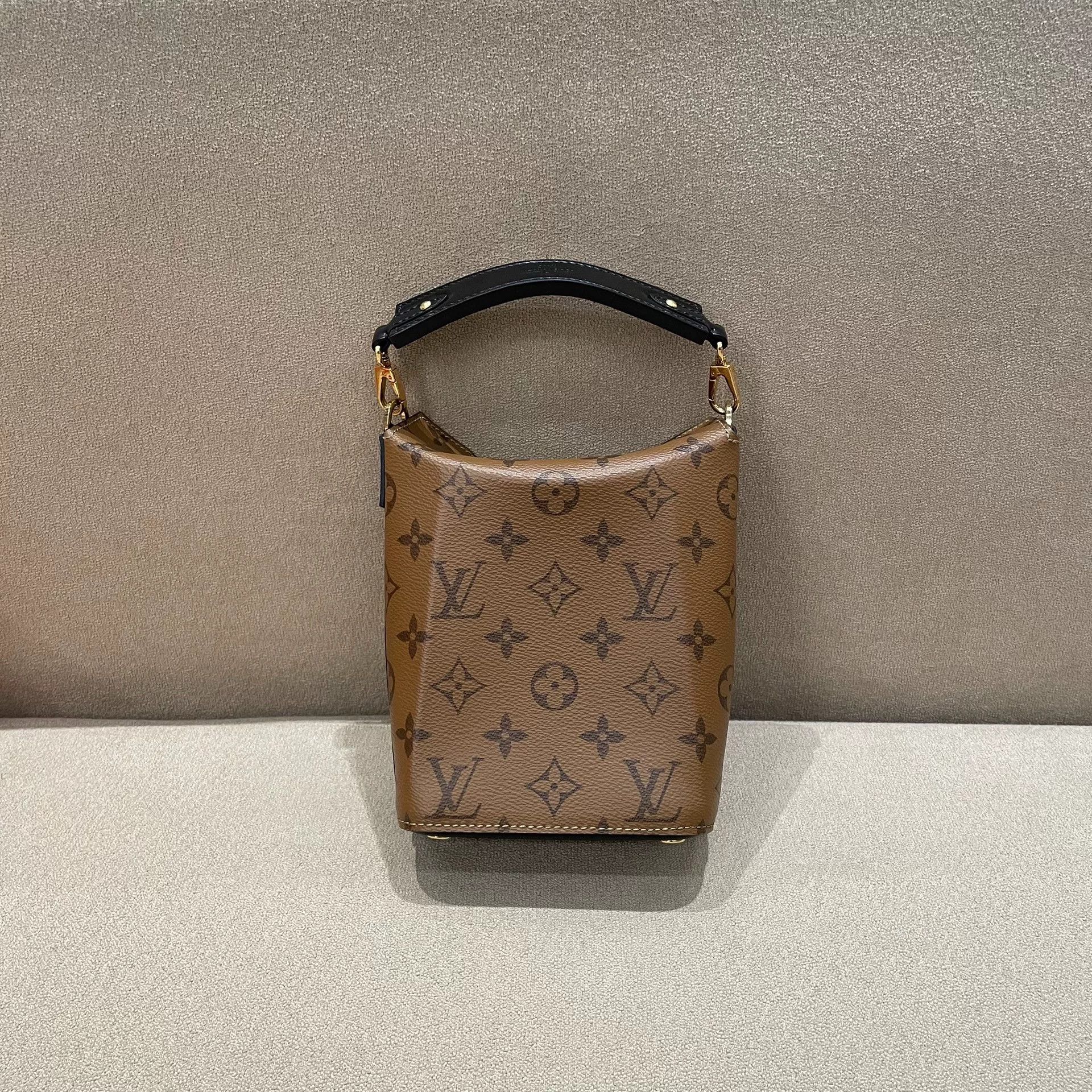 Louis Vuitton Pre-loved Bag Very good condition Size ONE SIZE - 3 Thumbnail
