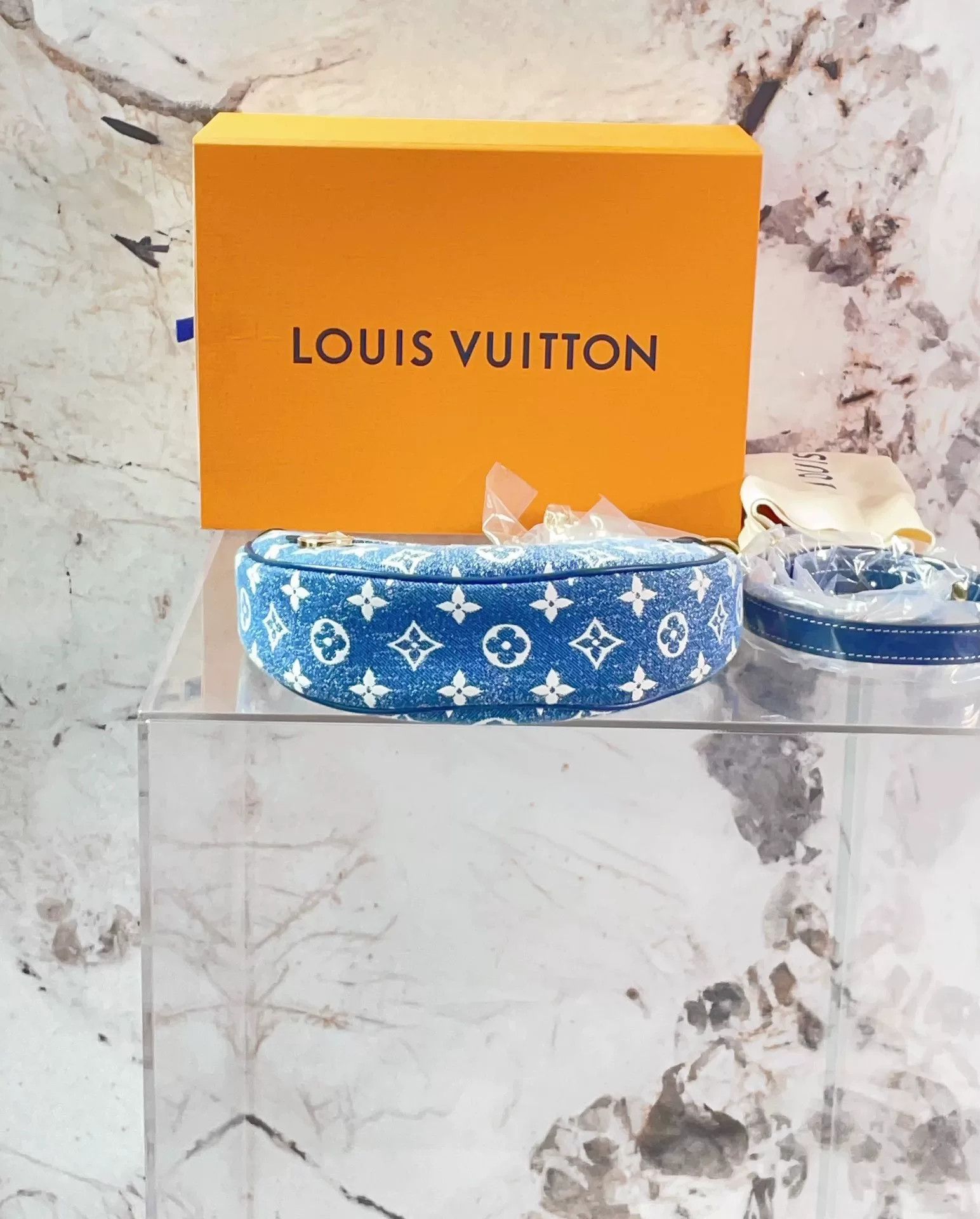 Louis Vuitton Pre-loved Bag Very good condition Size ONE SIZE - 4 Thumbnail