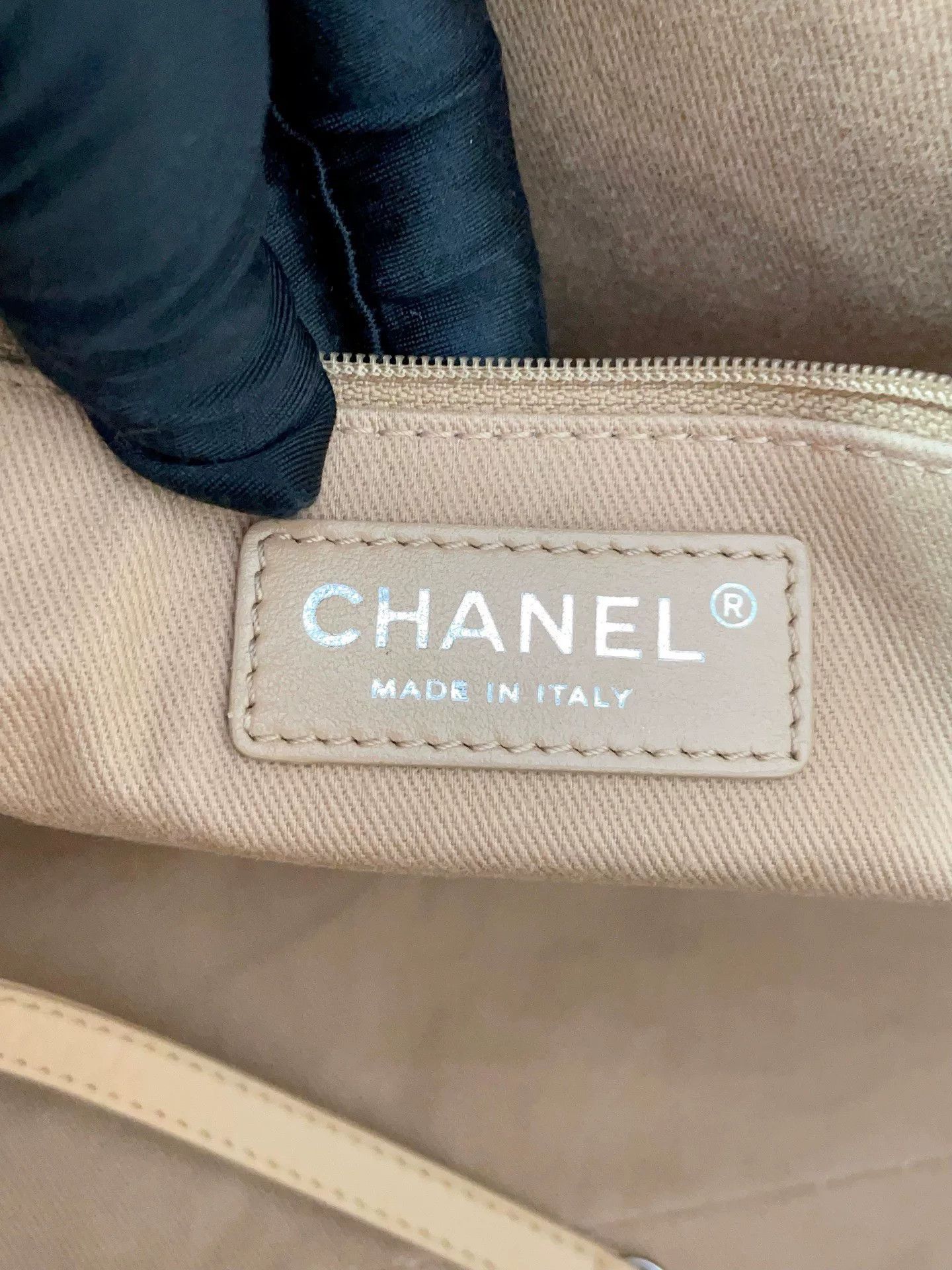 Chanel Pre-loved Bag Very good condition Size ONE SIZE - 8 Thumbnail